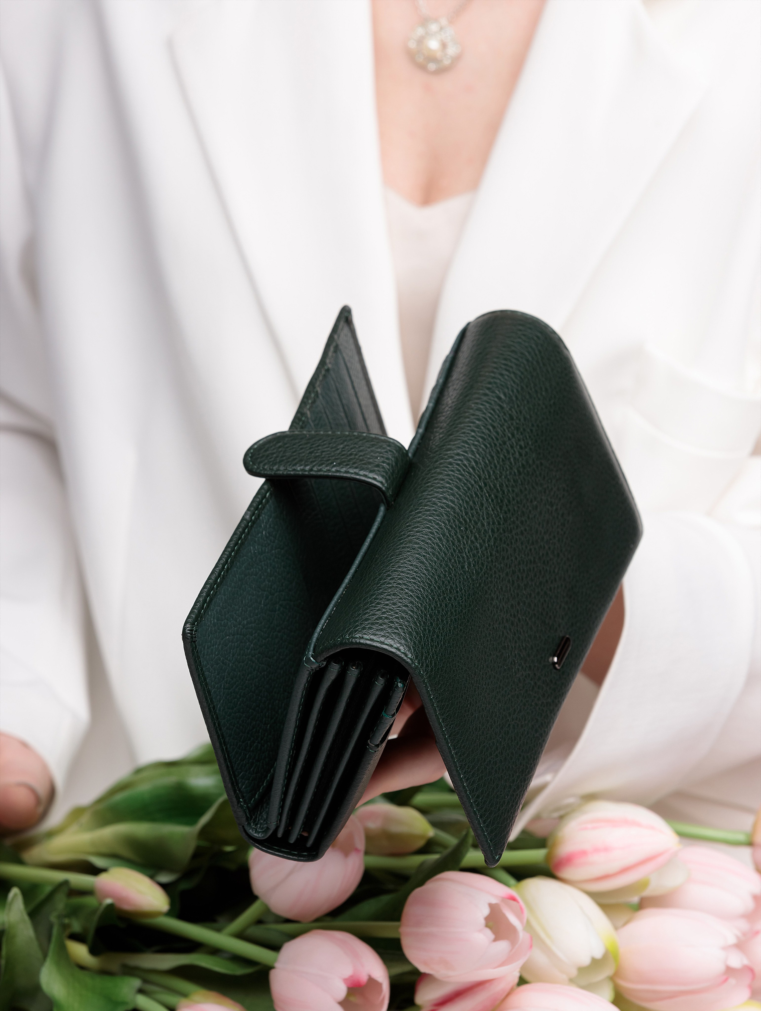 Съёмки для маркетплейсов. Фотограф Александр Калинин