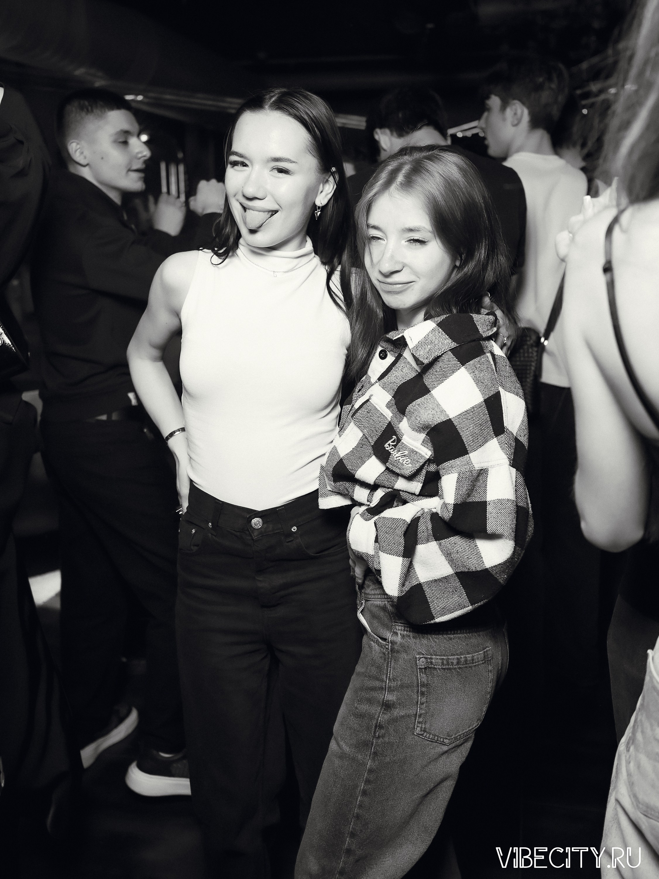 DOUBLE U. VIBECITY.RU Вайб Сити Ру Фоторепортажи Фотоотчеты Калининград