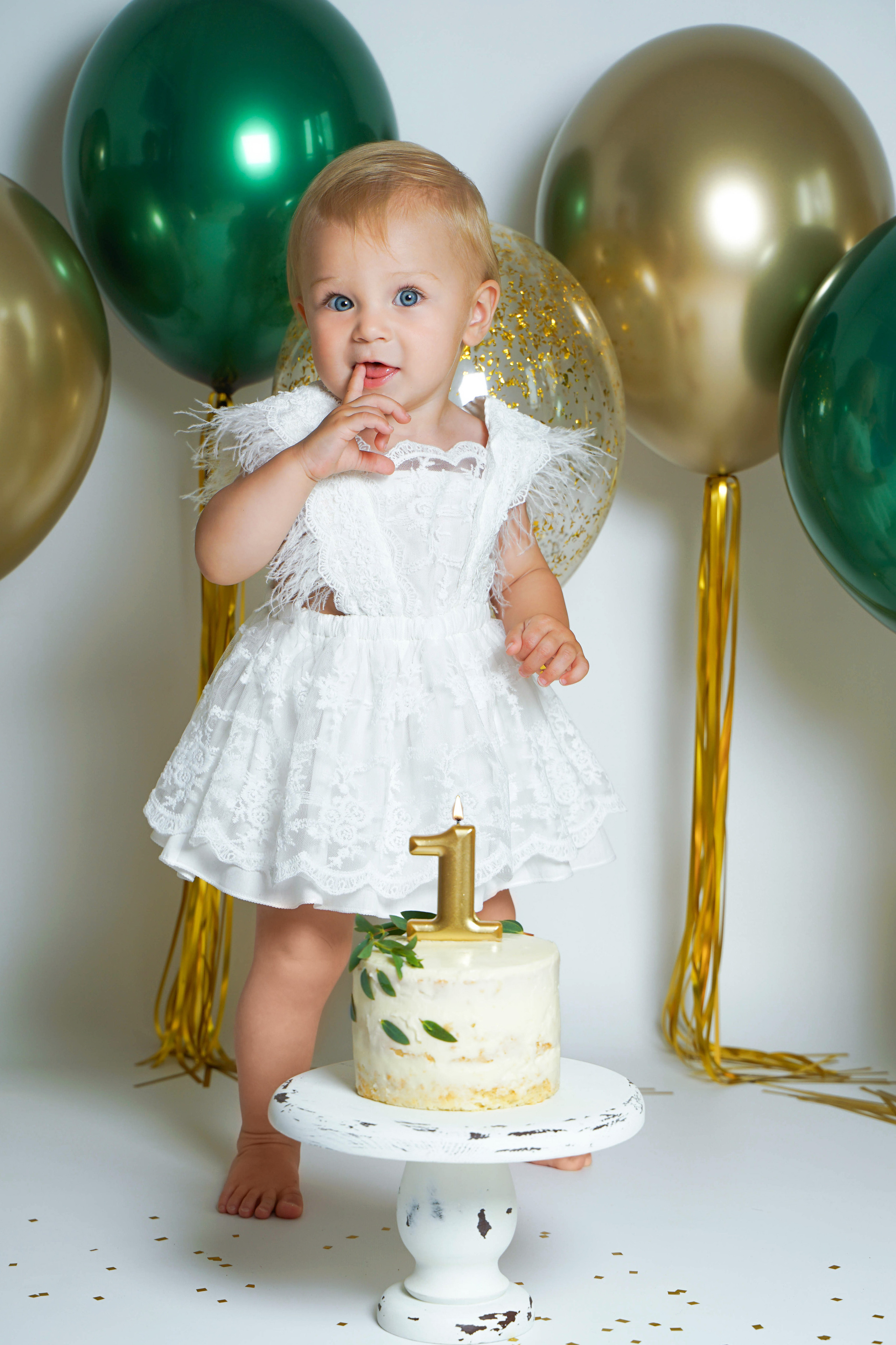 Василисе годик. Студия детской фотографии