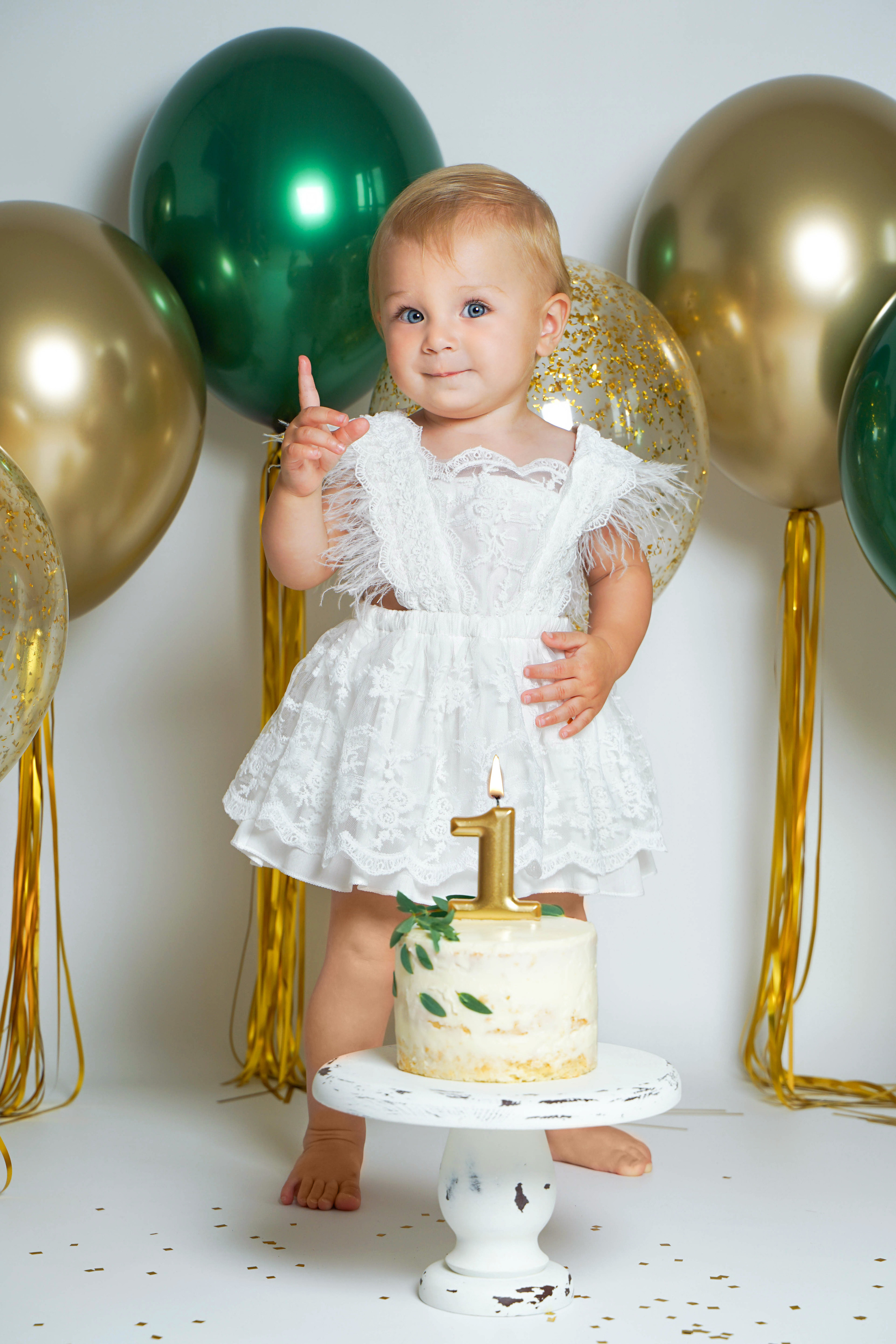 Василисе годик. Студия детской фотографии