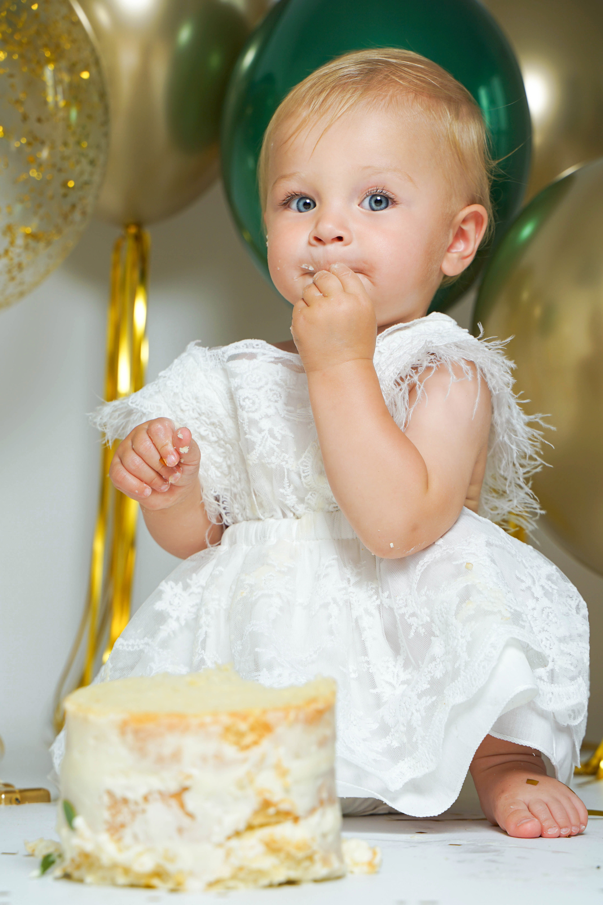Василисе годик. Студия детской фотографии