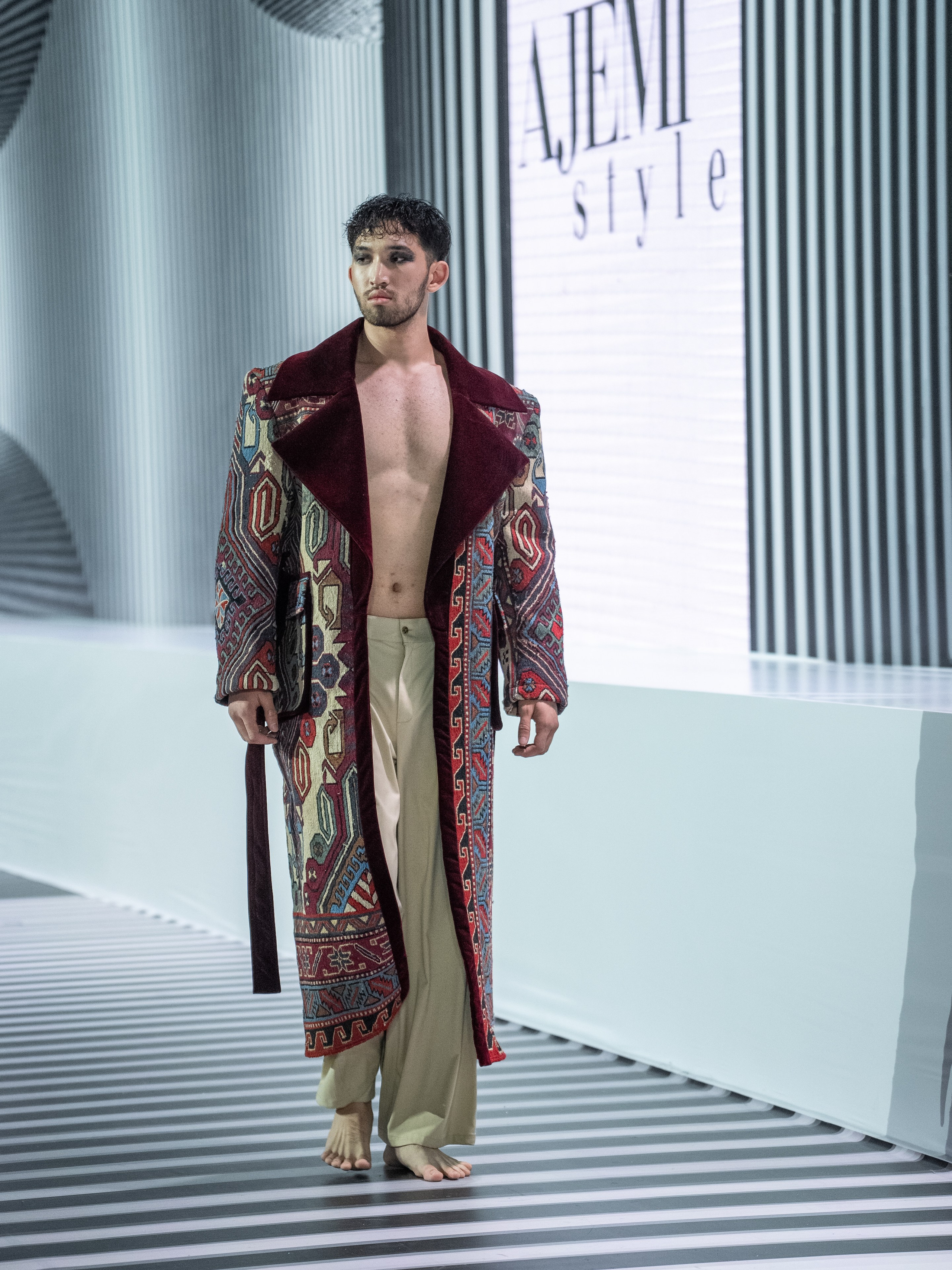 AJEMI STYLE. Сайт Алматинского НЮ АРТ, будуар и фэшн фотографа Дениса Карпенко