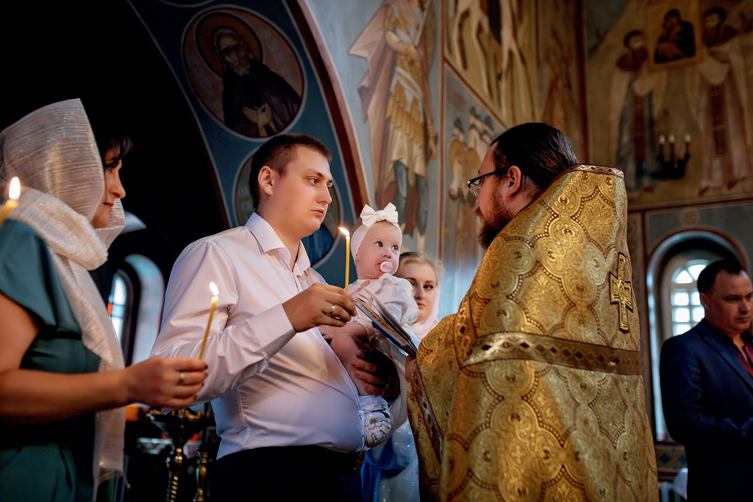 Таинство Крещения храм Георгия Победоносца г. Новоалтайск. Фотограф на Крещение и Венчание в Барнауле