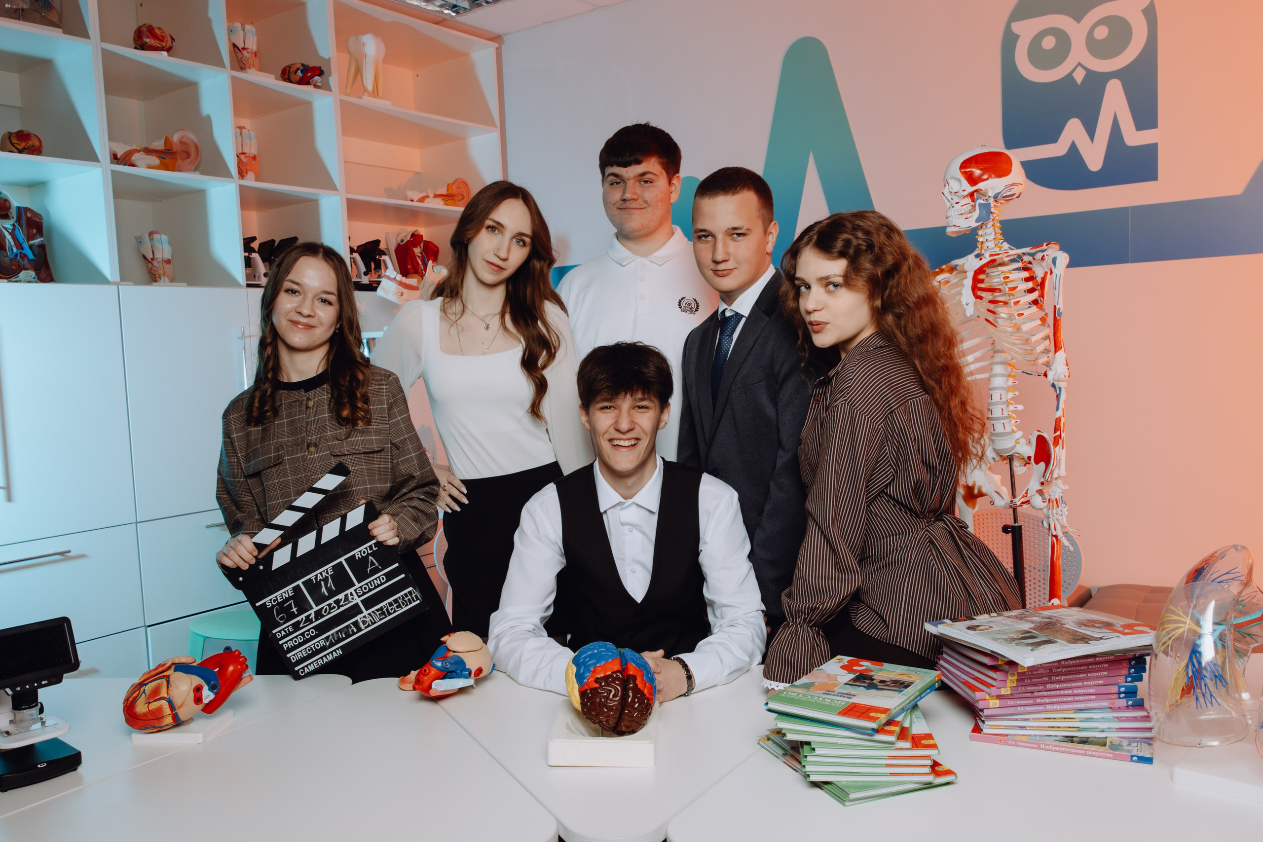 Школьные альбомы в Чернянке. Фотограф Максим Никонов