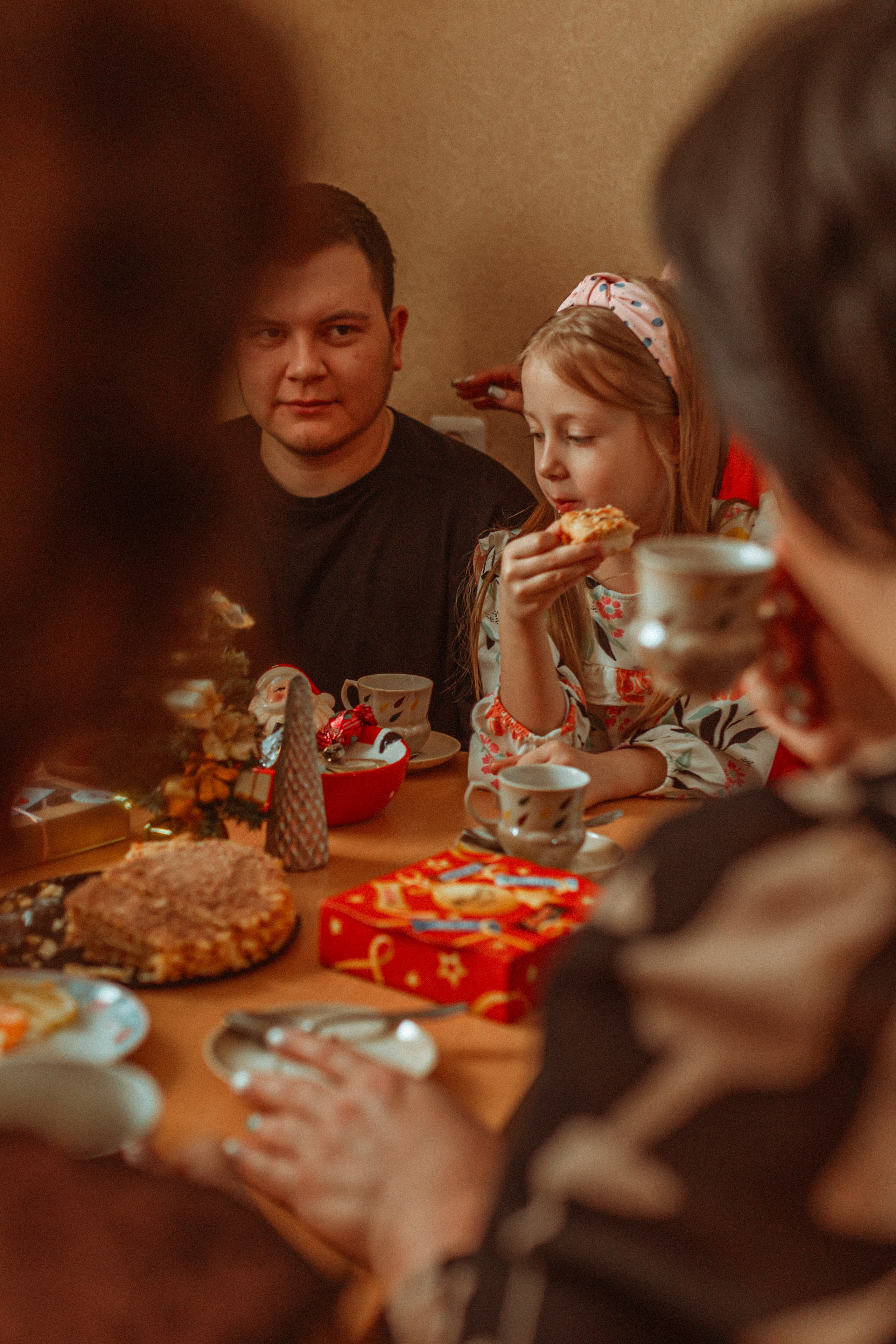 Марина с семьей. Семейный фотограф lifestyle в Новосибирске Елена Шпилевая