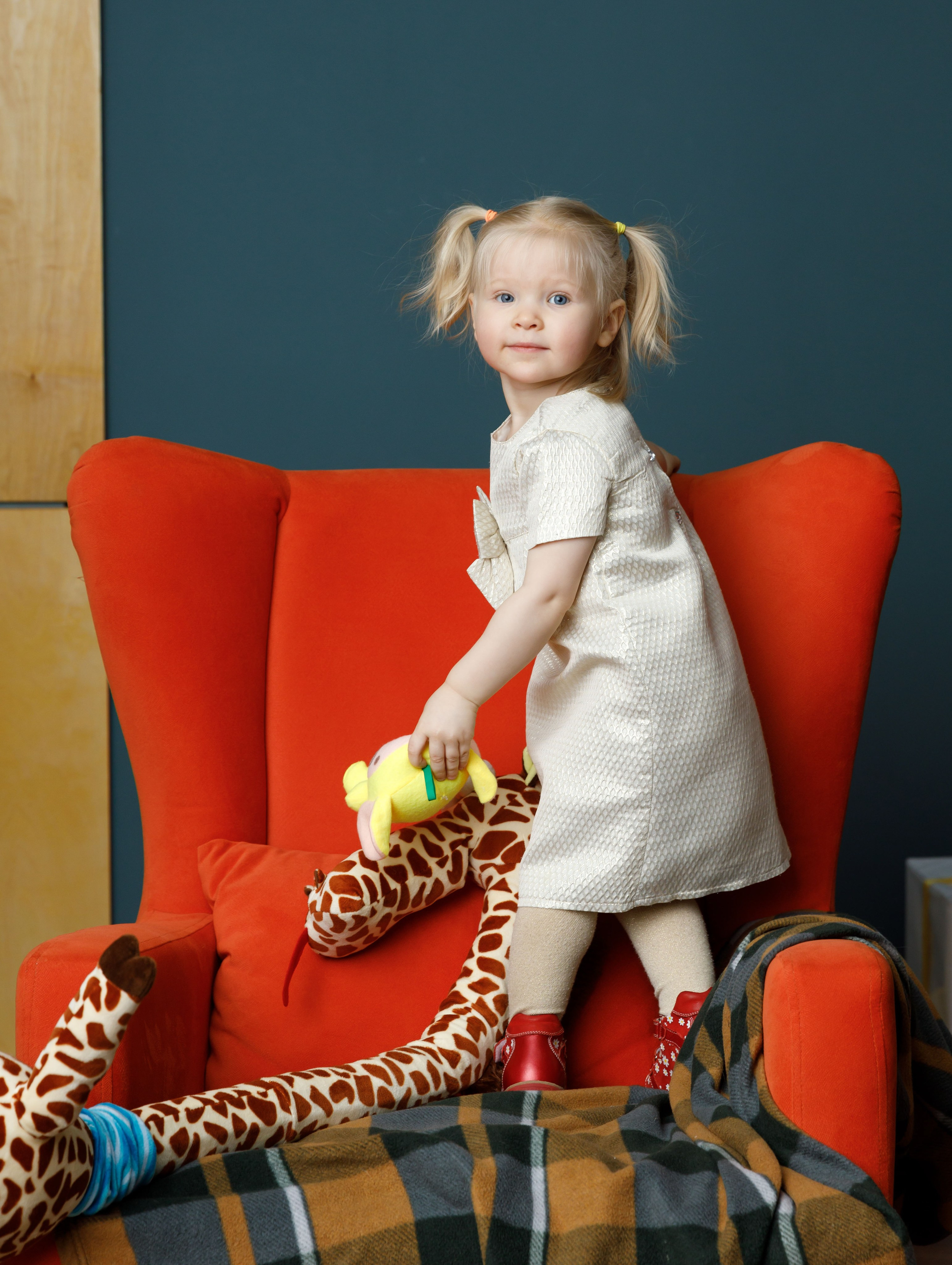 Фотосессия Константина, Юлии и Сони. Фотограф Анна Телекаева, выпускные альбомы, семейные и репортажные съемки в Омске