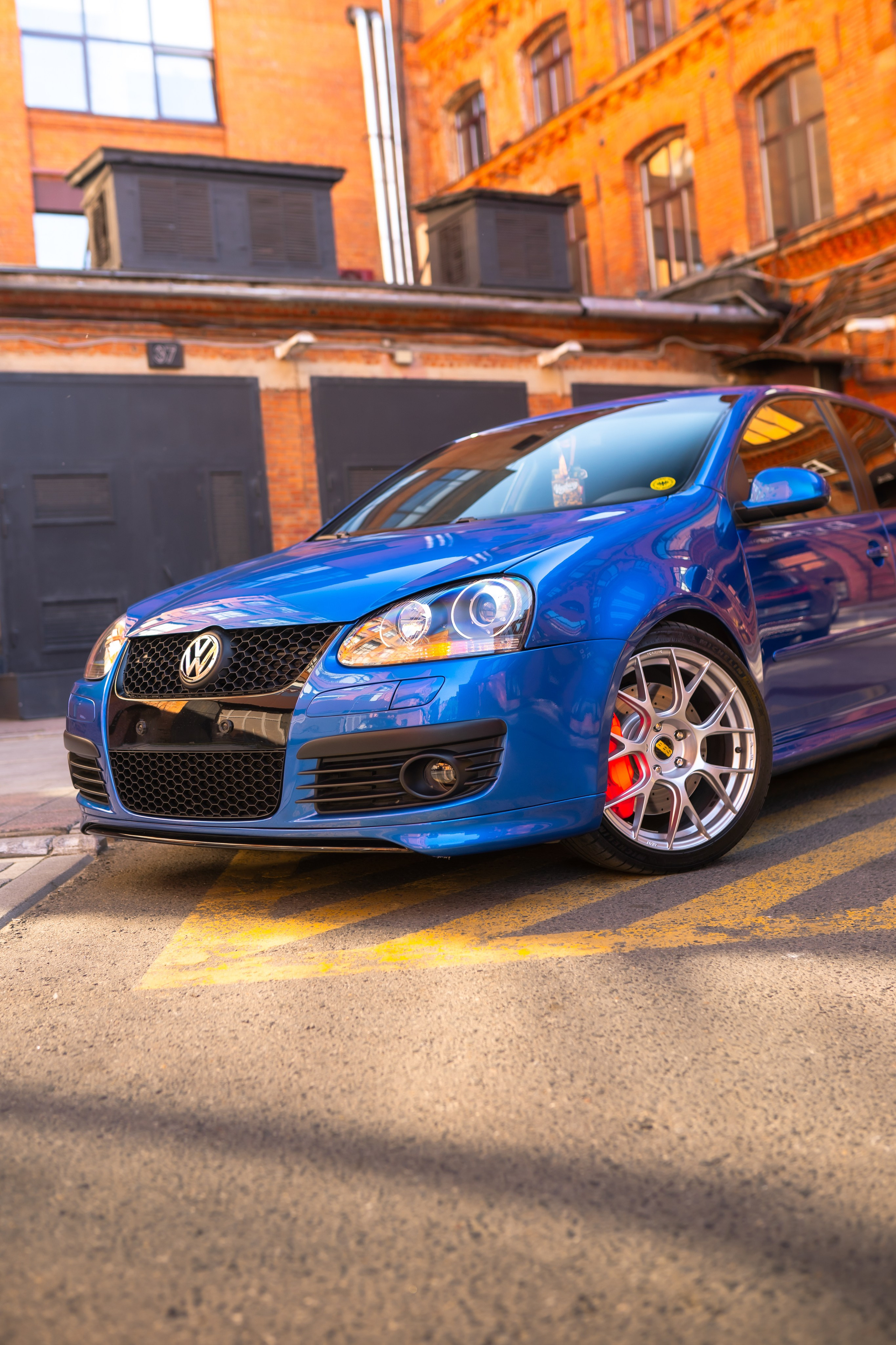 Golf GT. Mirllaev