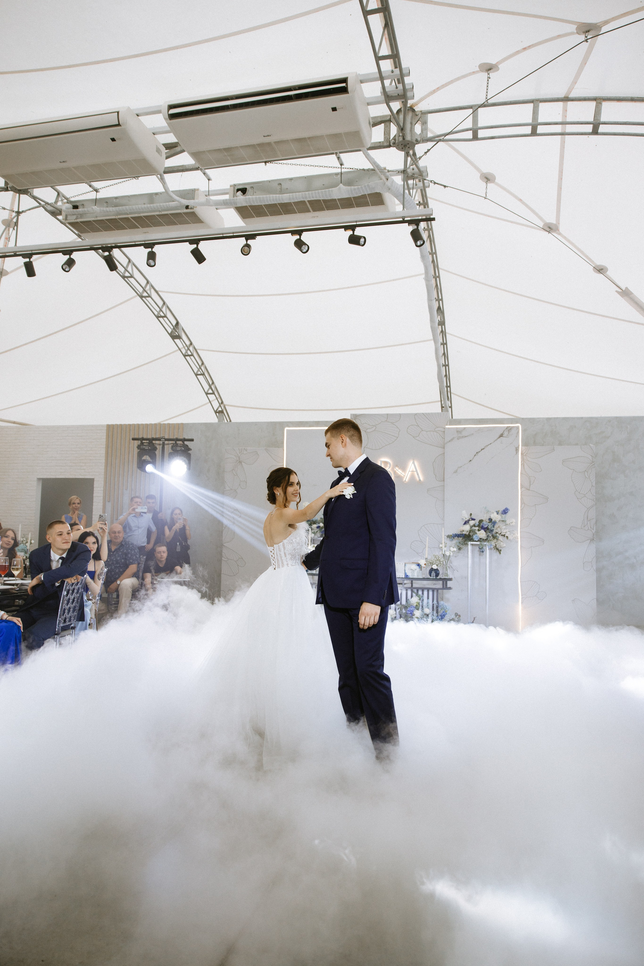 Влад и Арина. Hyatt- шатер Небо. Свадебный фотограф Балчугова Мария Екатеринбург