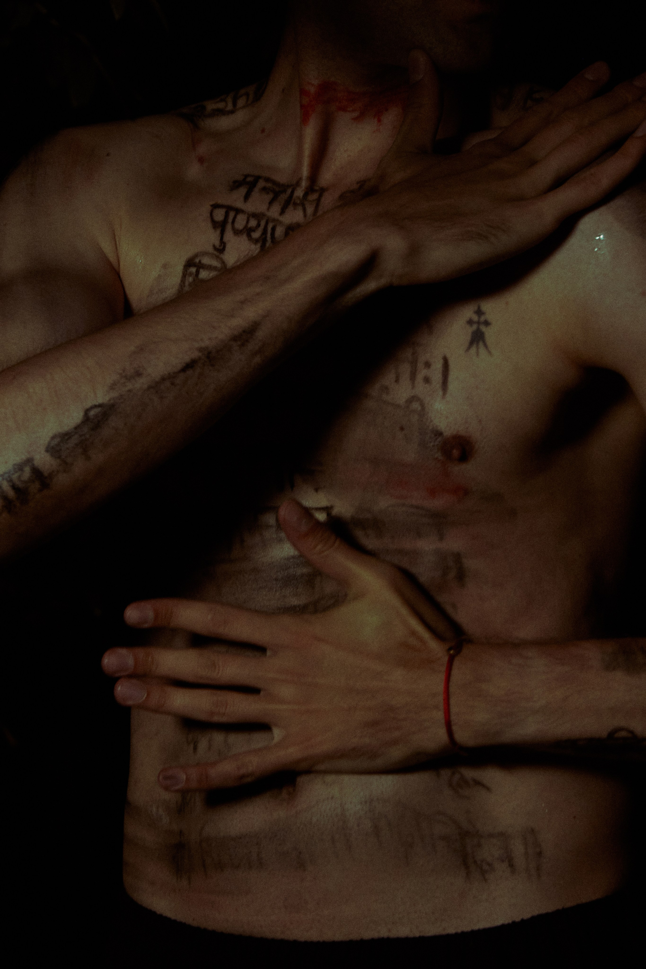 The body as broken manuscript. Фотограф Елизавета Маслова. Москва. Art, Fashion