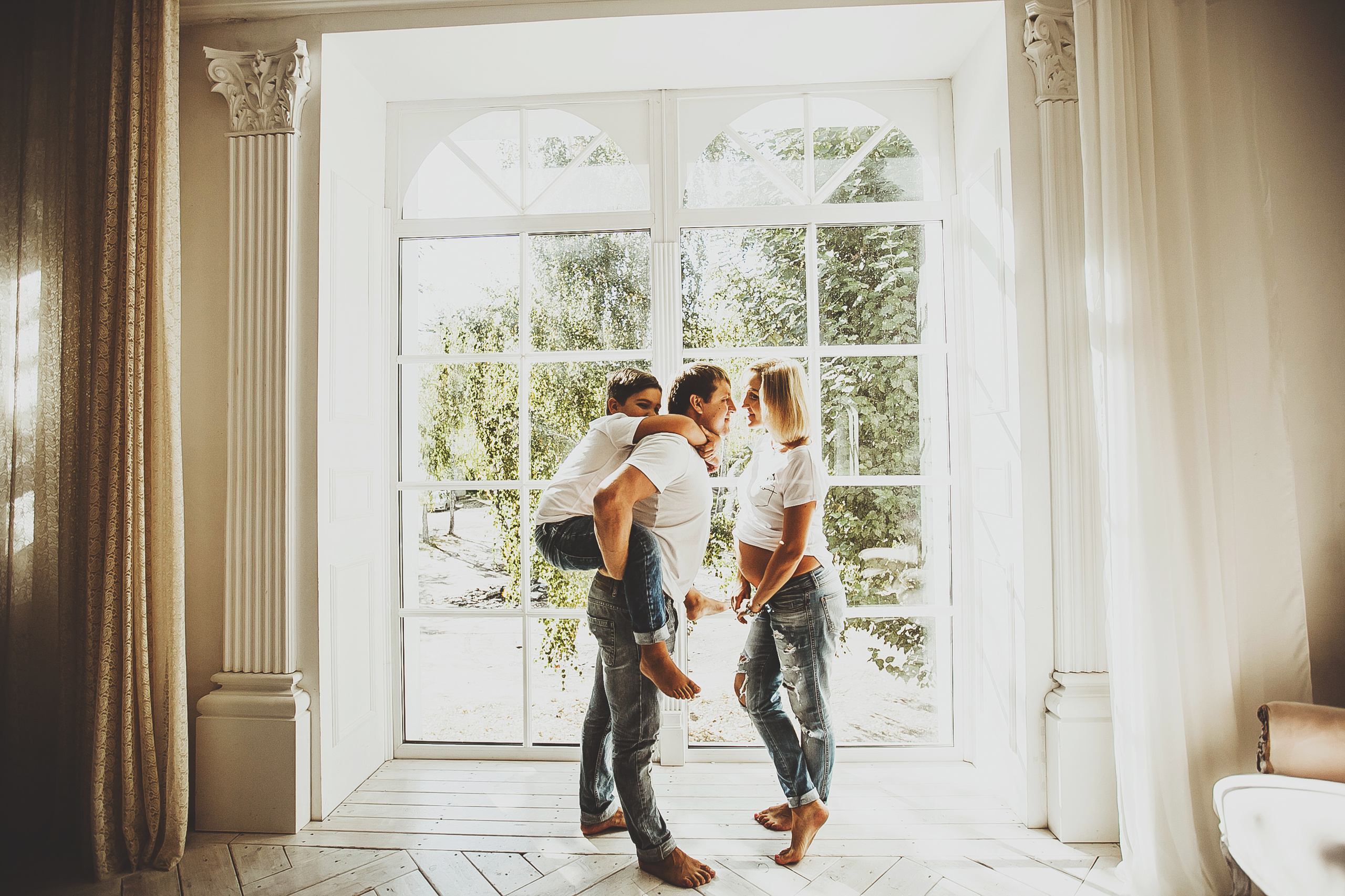 История одной семьи. В ожидании братика и сыночка. Фотограф Полина Егорова город Тюмень