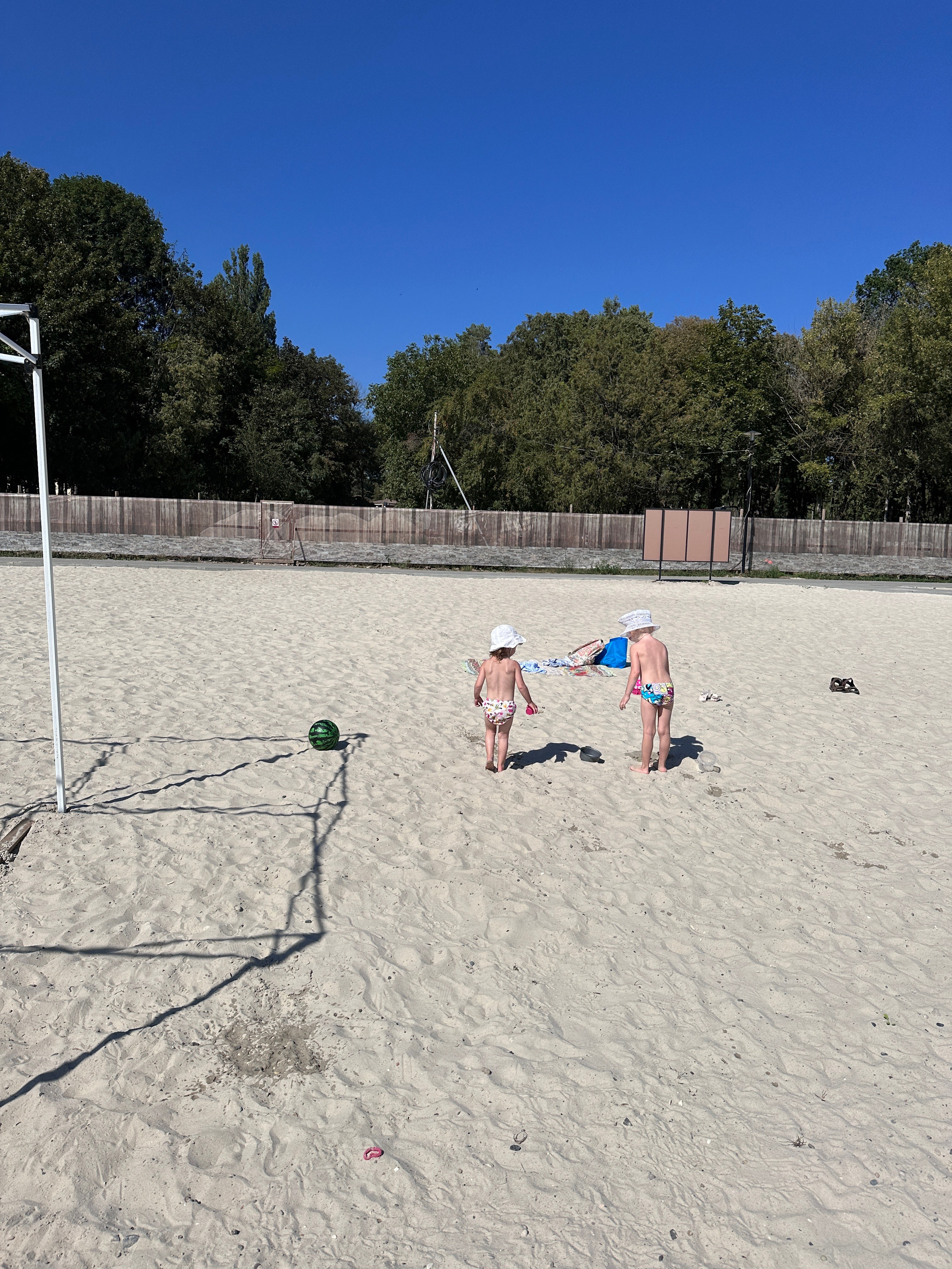 Дети. Смотри, красота!