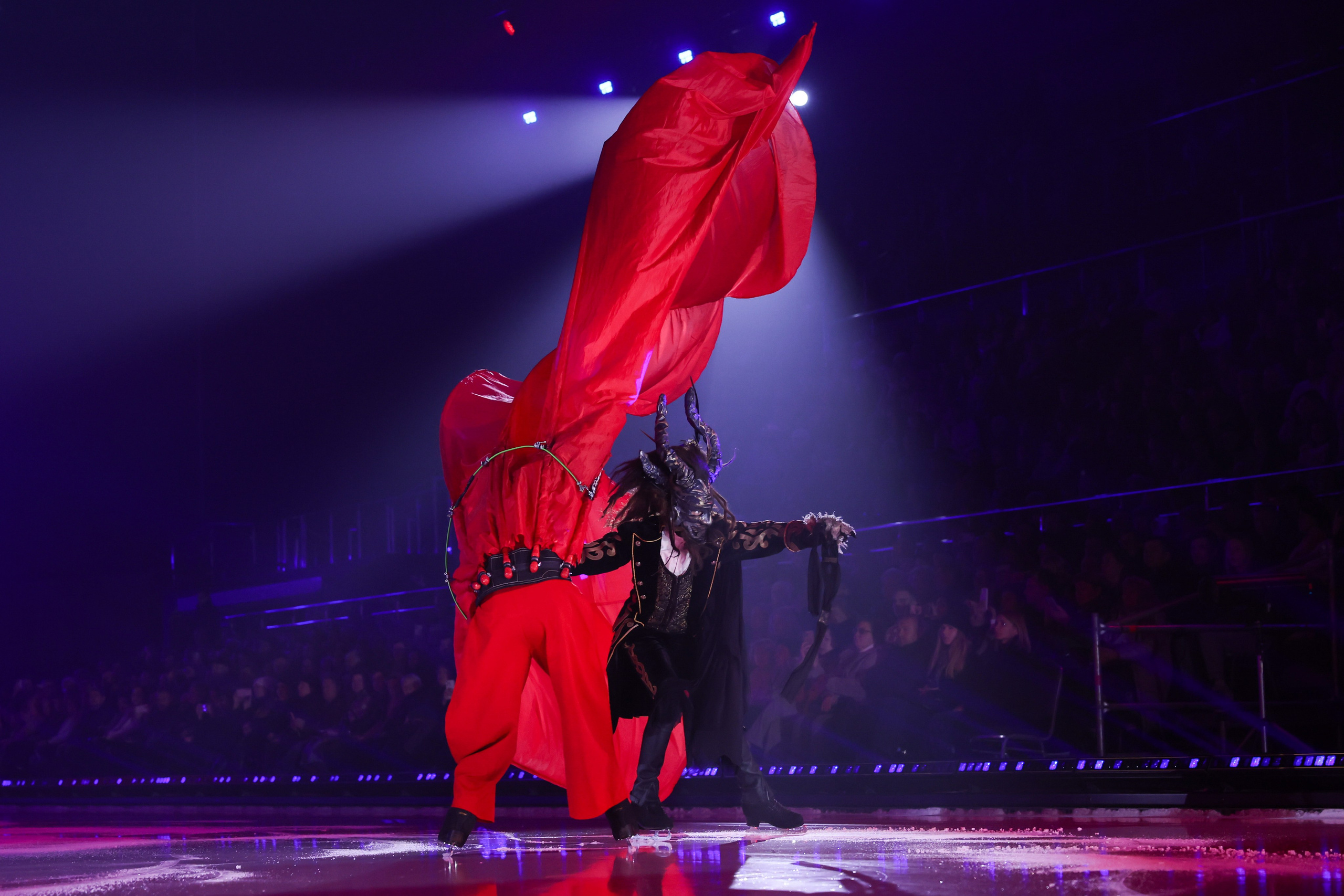 «Больше чем шоу» 14.11.2025. Спортивный и репортажный фотограф Антон Тереханов