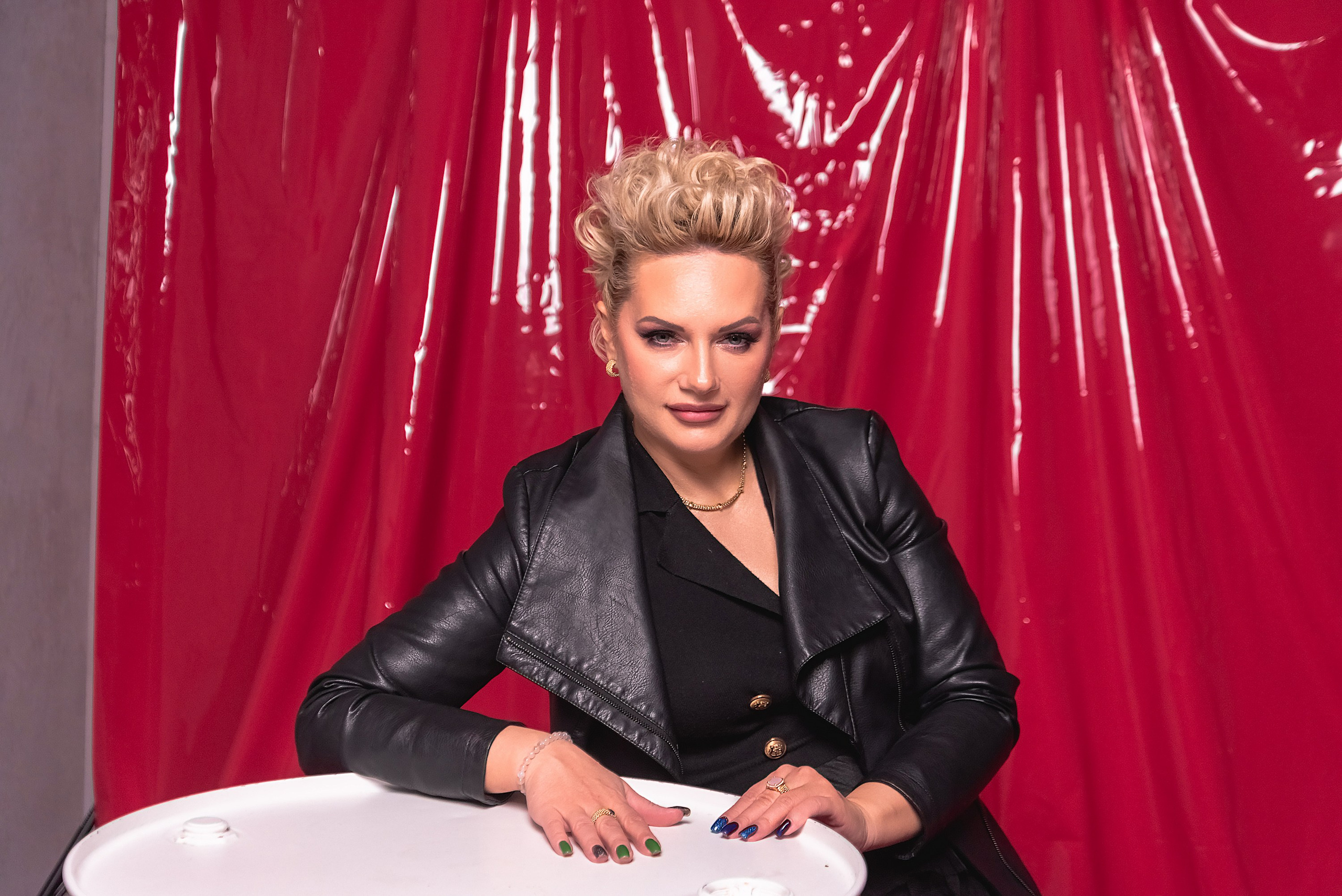 Заставка. Фотограф Тула творческие фотосессии недорого Ольга Ромашина