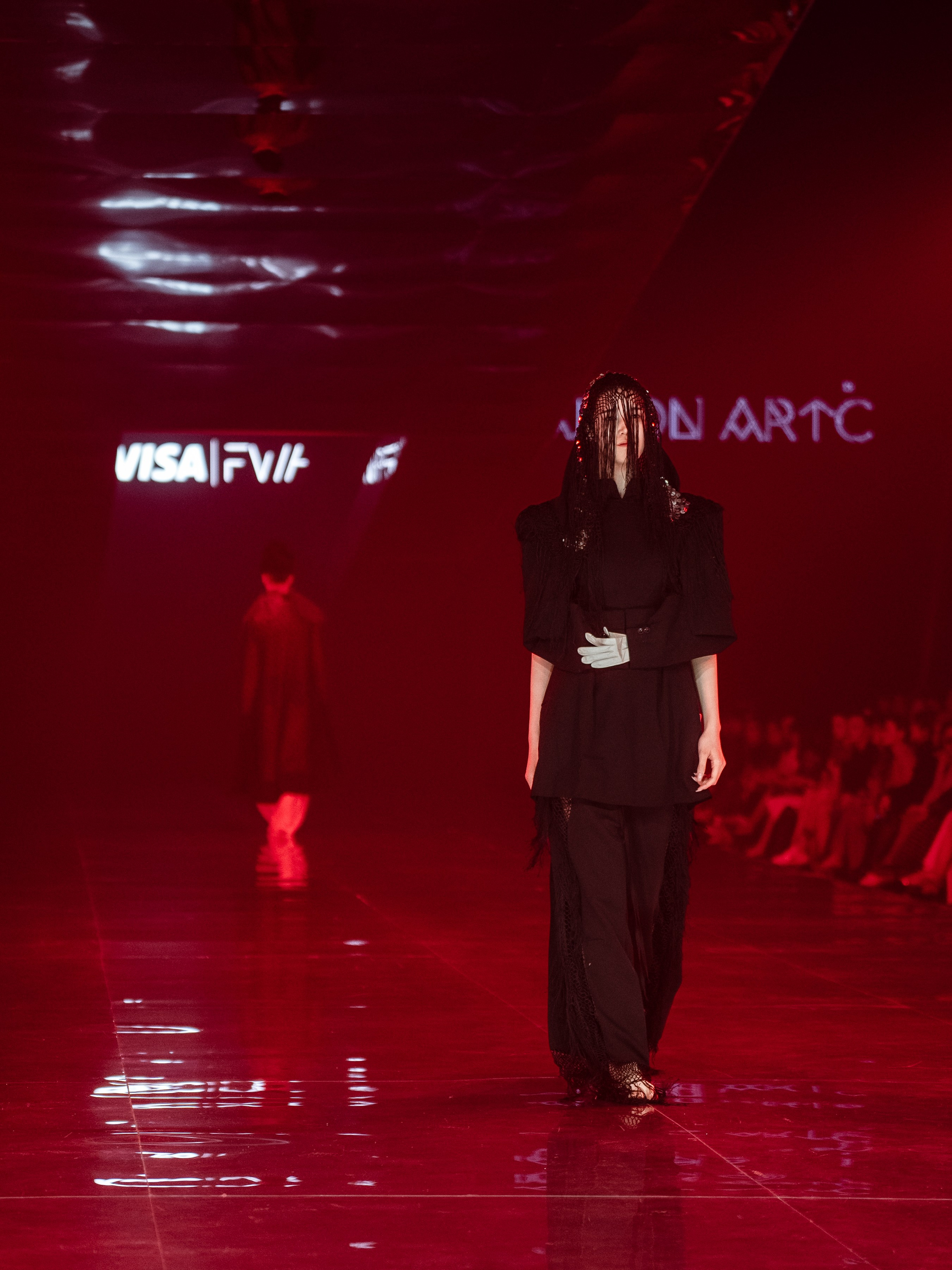 Visa Fashion week Maison Artc. Сайт Алматинского НЮ АРТ, будуар и фэшн фотографа Дениса Карпенко