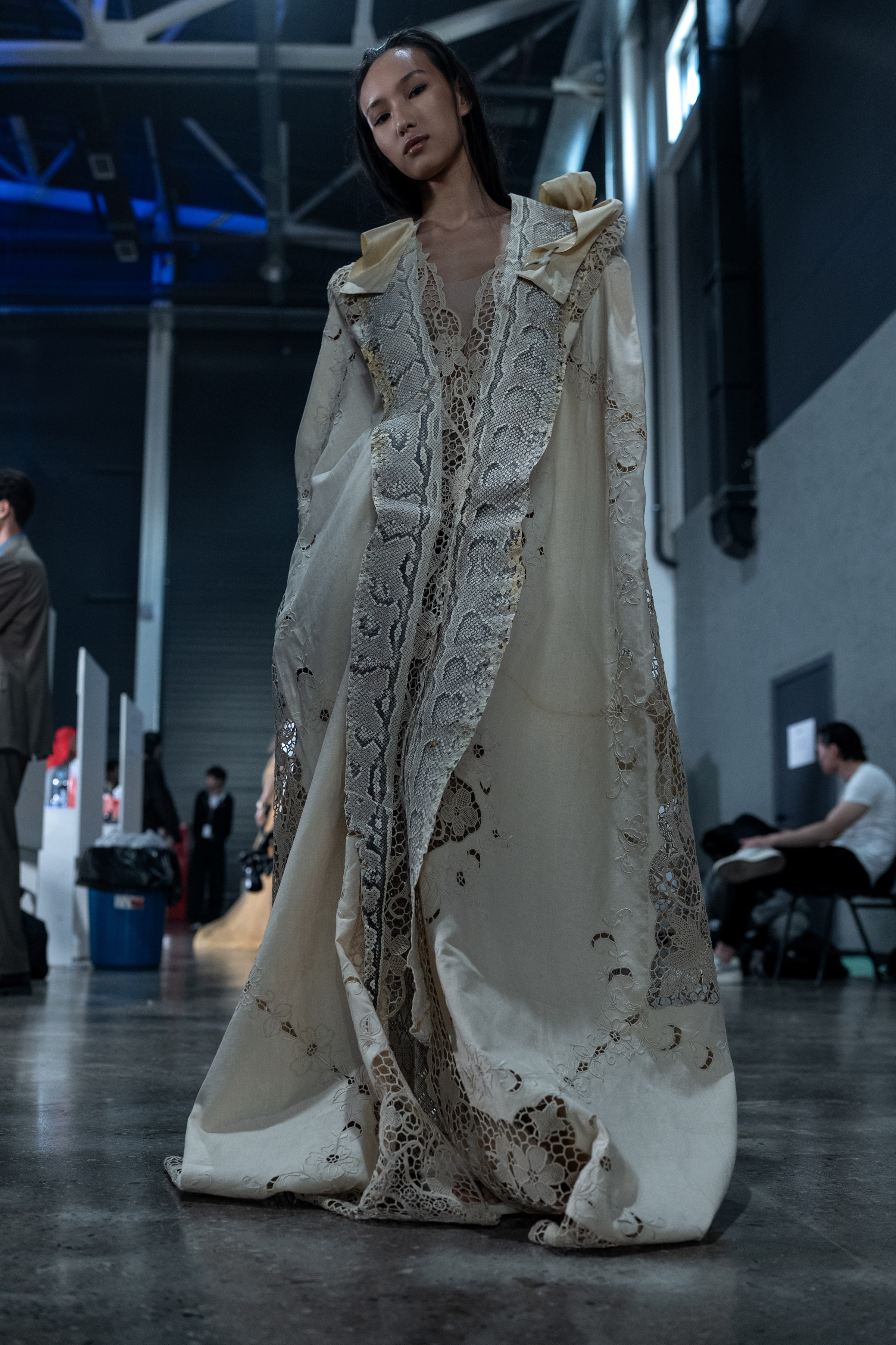 Visa Fashion Week Almaty Pre-Fall 2026 April Backstage Day 2. Сайт Алматинского НЮ АРТ, будуар и фэшн фотографа Дениса Карпенко