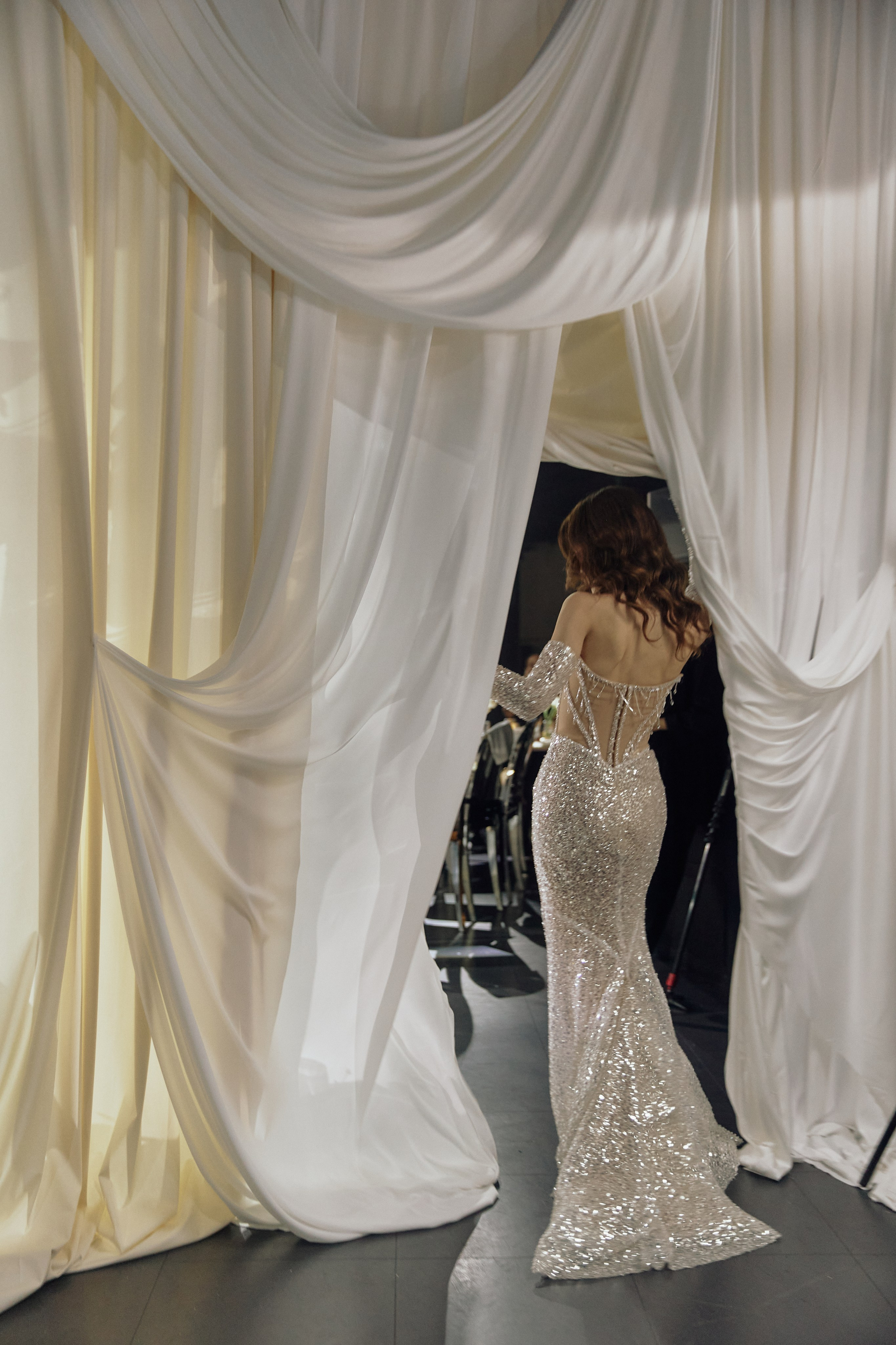 A MIRROR IS ONLY A HEART. Дмитрий Мазуркевич: Профессиональный Репортажный Фотограф