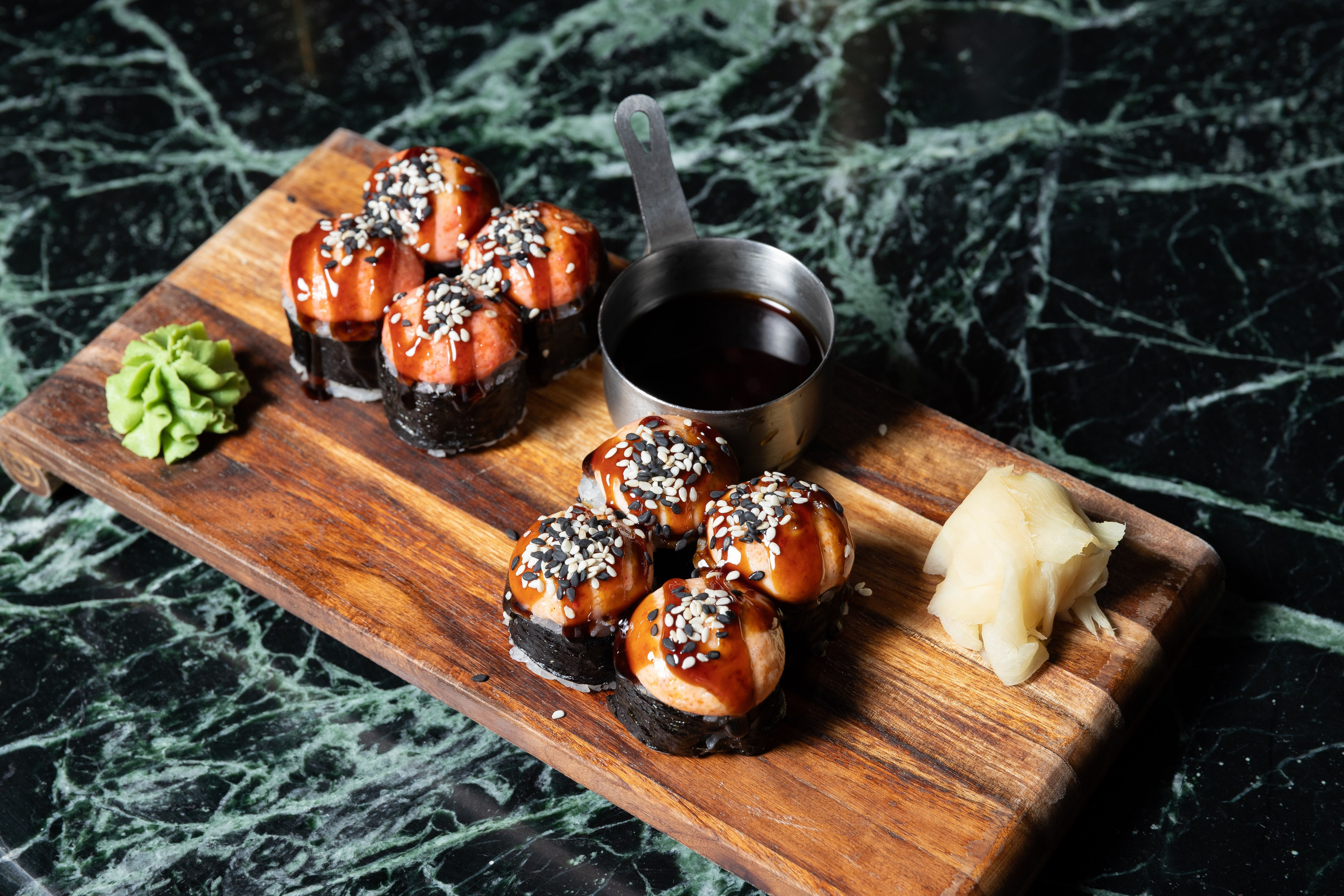 Loko. Свадебный и студийный фотограф в Алматы Ильяс Кырбаев