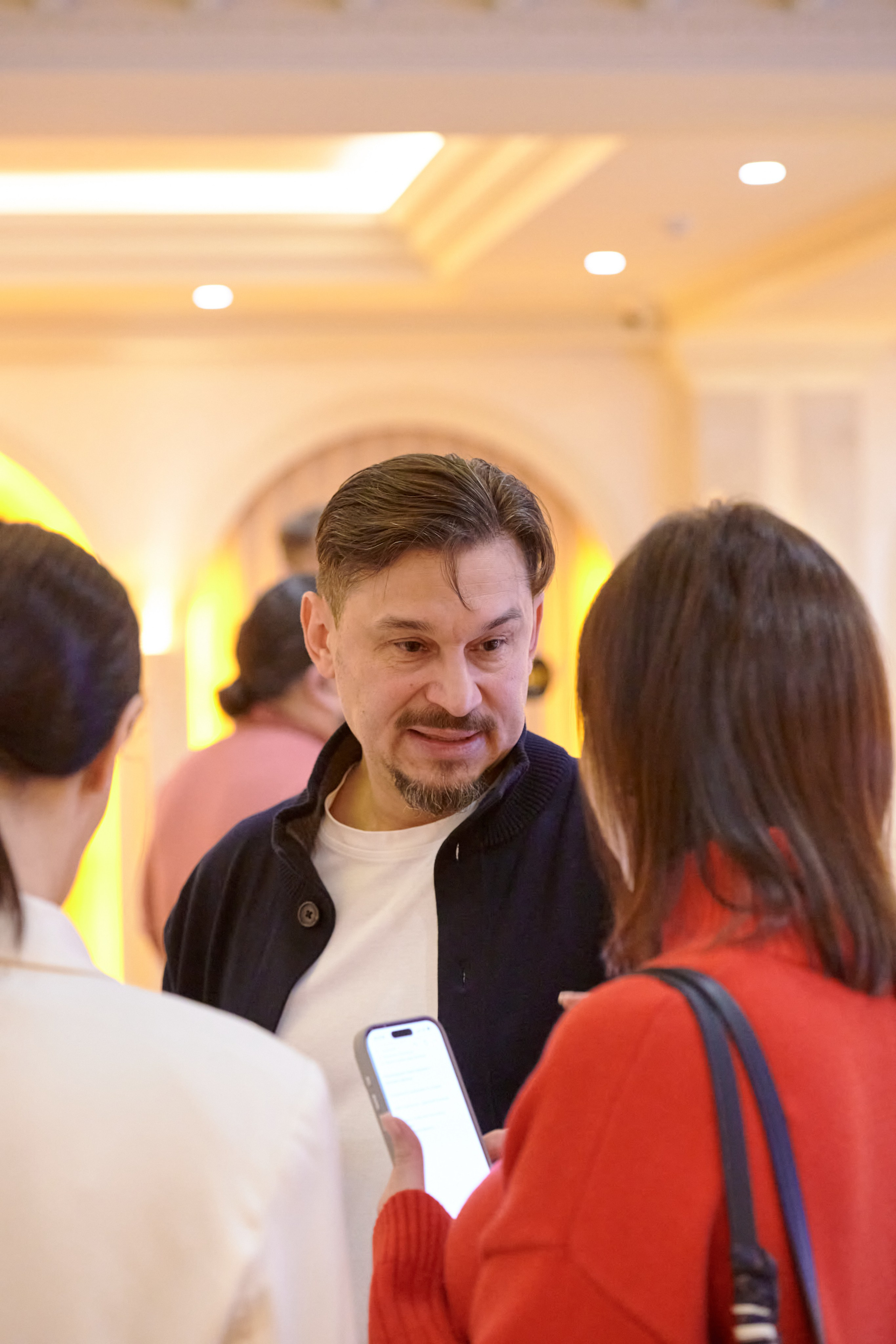 Корпоративная съемка праздников, семинаров и других мероприятий в Сургуте. Студия по производству фото- и видео-контента «АППЕРТУРА»