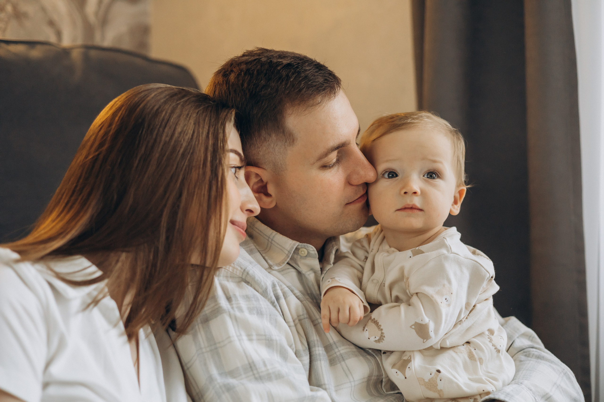 Юлия, Максим и малыш Ефим. Семейный, домашний, ньюборн фотограф Москва Цветкова Елизавета