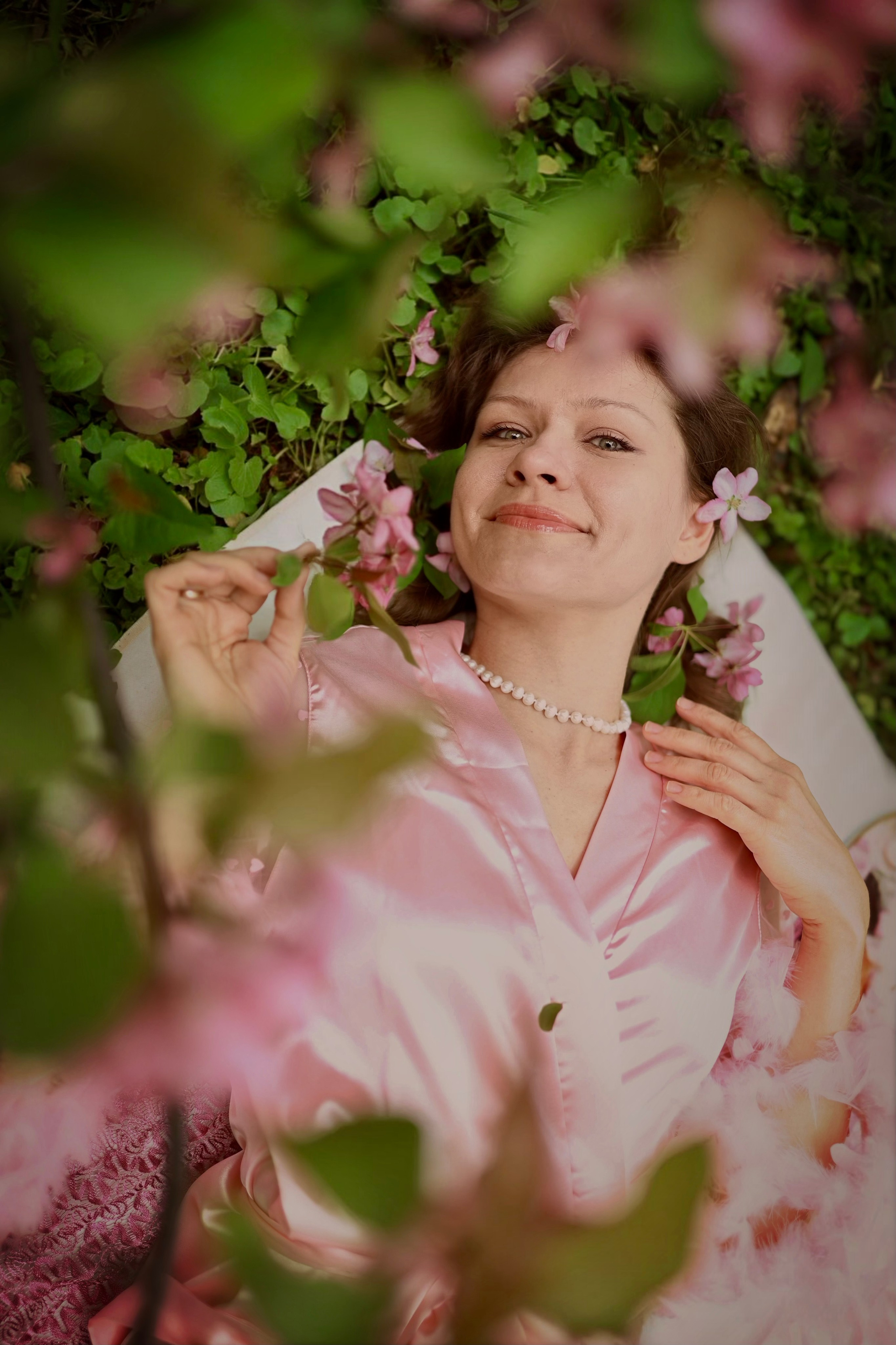 Анастасия фотосессия в Екатерининском парке во время цветения яблонь. Ваш личный фотограф в Москве Мила