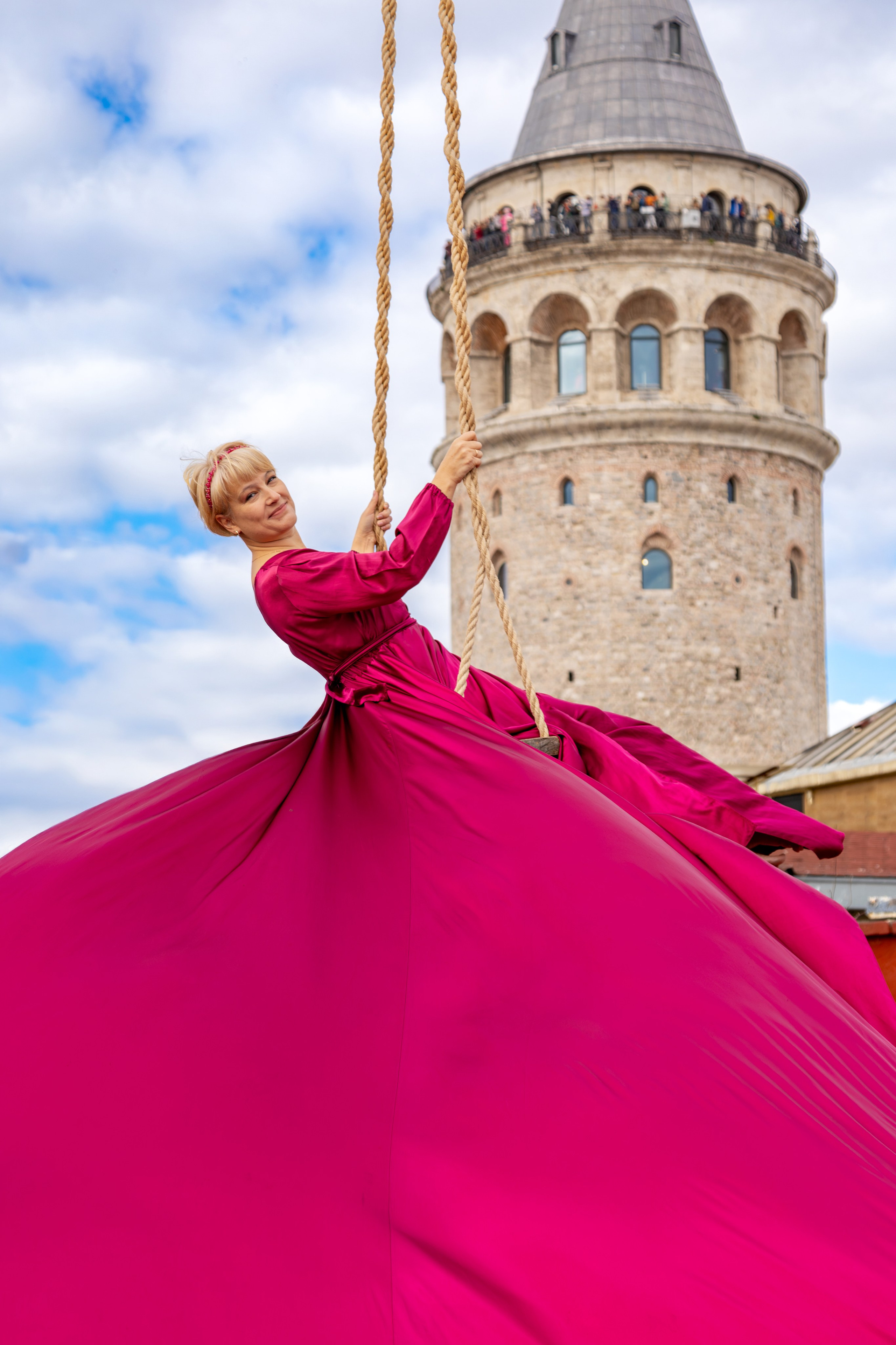 Стамбул — крыша с платьями. Фото департамент круизного лайнера Астория Гранде