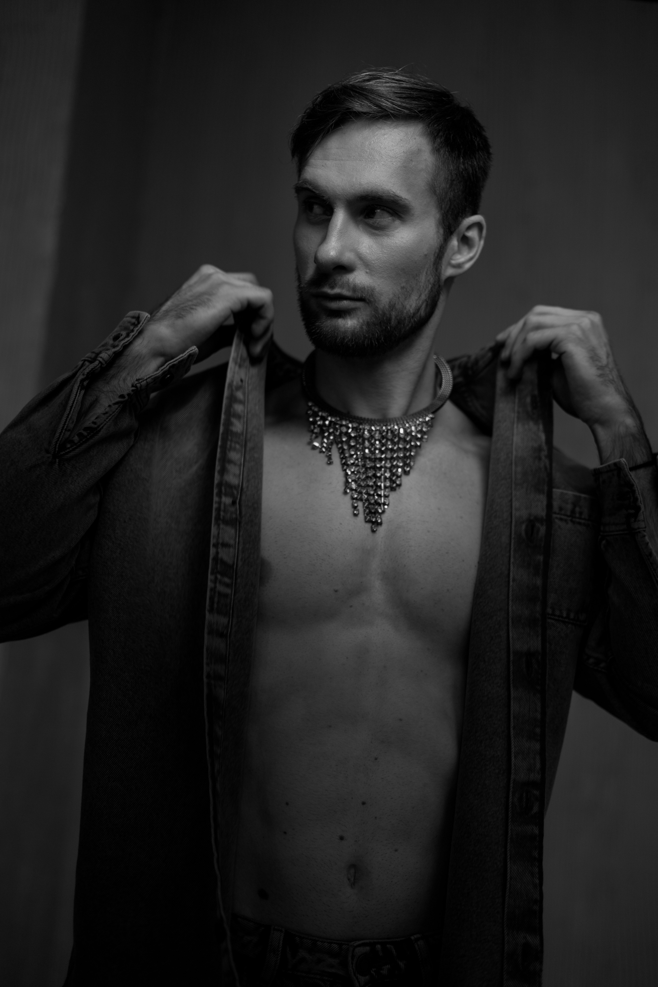 Антон студия черно-белый+цвет. Gorbunova Alina Фотограф