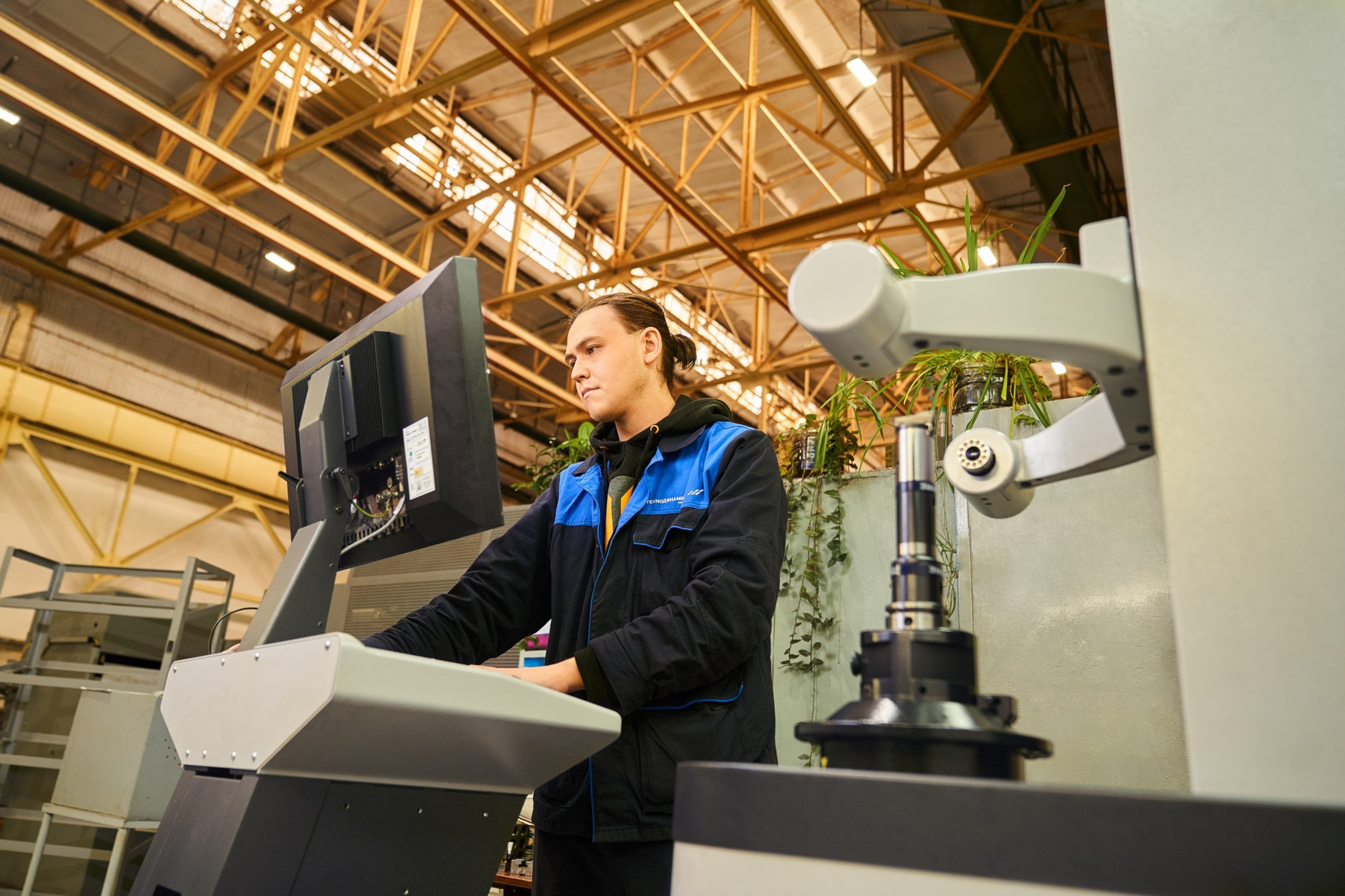90 летие завода «Авиаагрегат». Фотограф Евгений Шаров