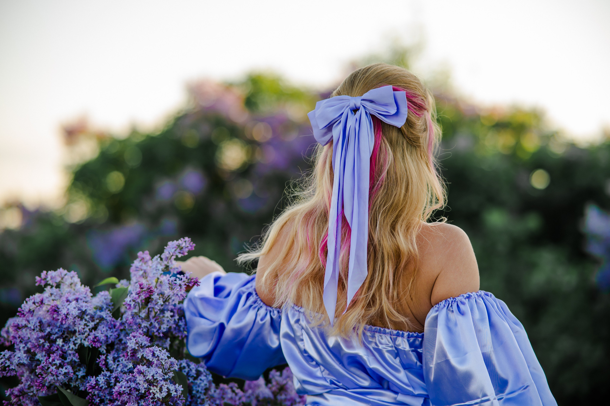 Юлия и сирень. Свадебный и семейный фотограф Евгения Кононова