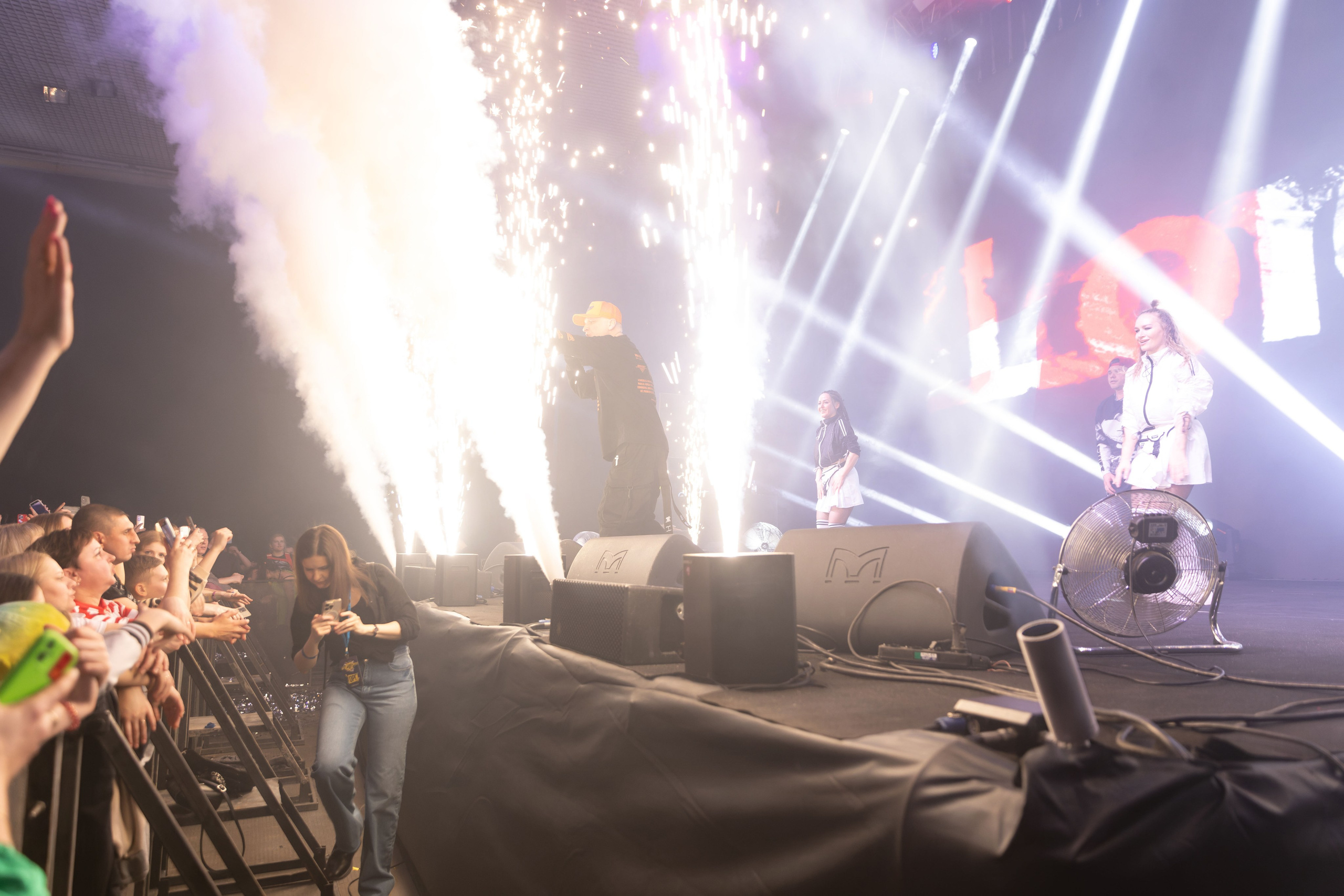 Супердискотека 90-х в Самаре • 9 марта. Фотограф в Самаре Максим Тырин