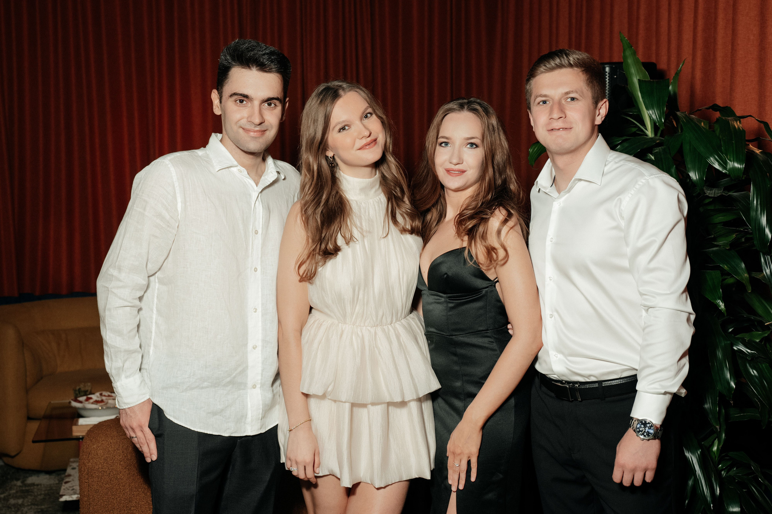 Свадебный ужин в кругу друзей/ ресторан Мина. Свадебный фотограф Москва Александра Аверкова