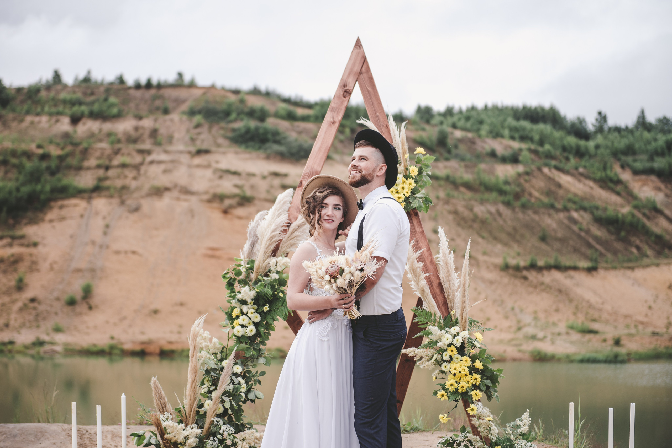 Выездная регистрация на песчаном карьере. Свадебный и семейный фотограф София Невская