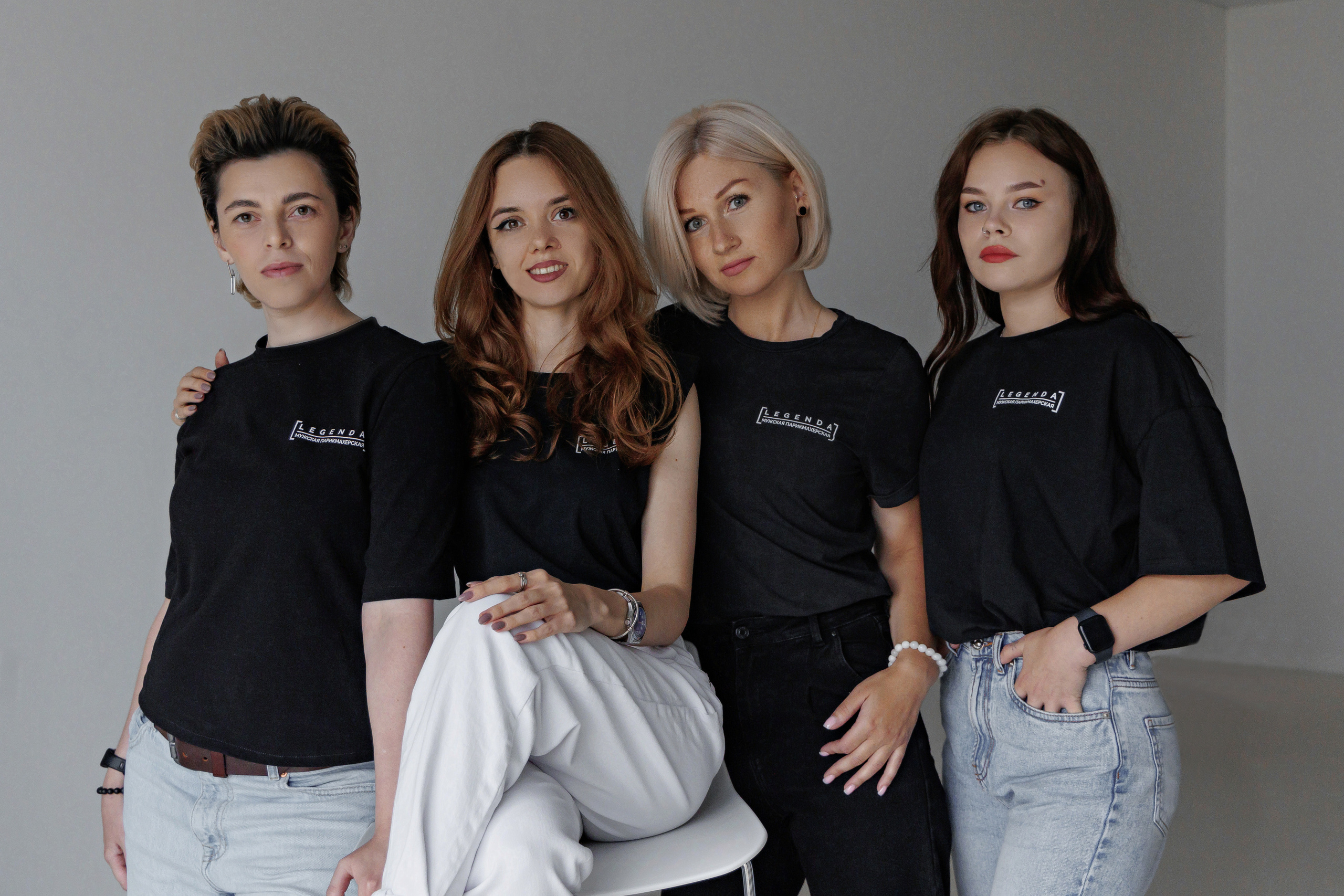 Фото для женского коллектива барбер-шоп. Фотограф, видеограф