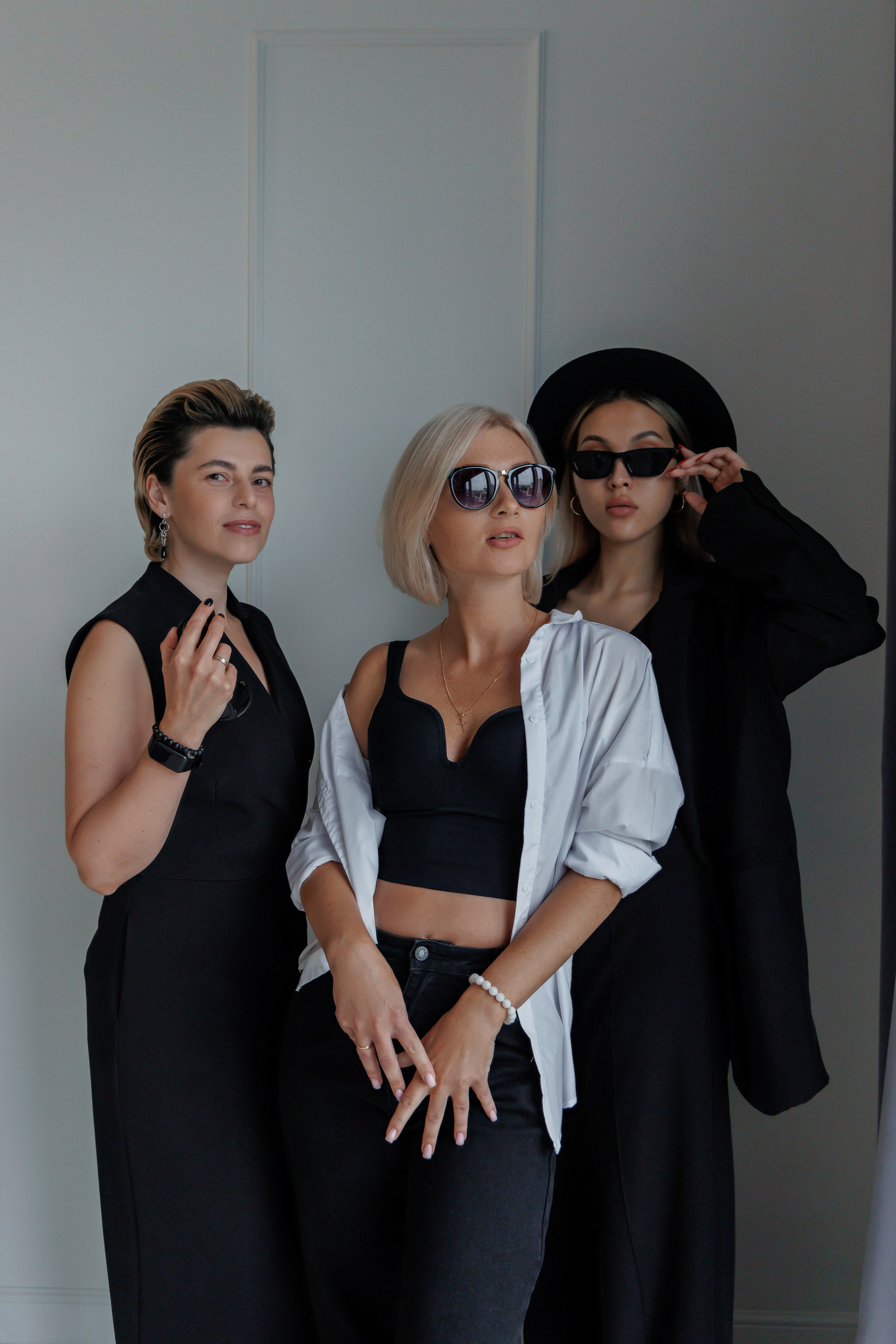 Фото для женского коллектива барбер-шоп. Фотограф, видеограф