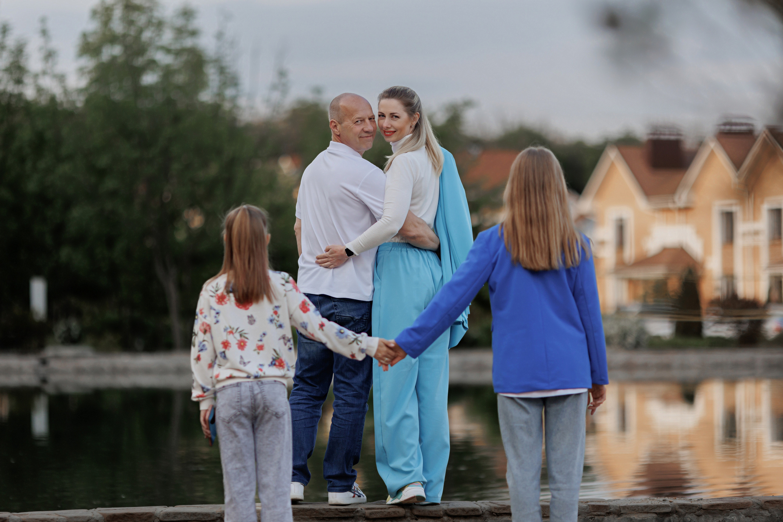 Семейная на улице. Фотограф, видеограф