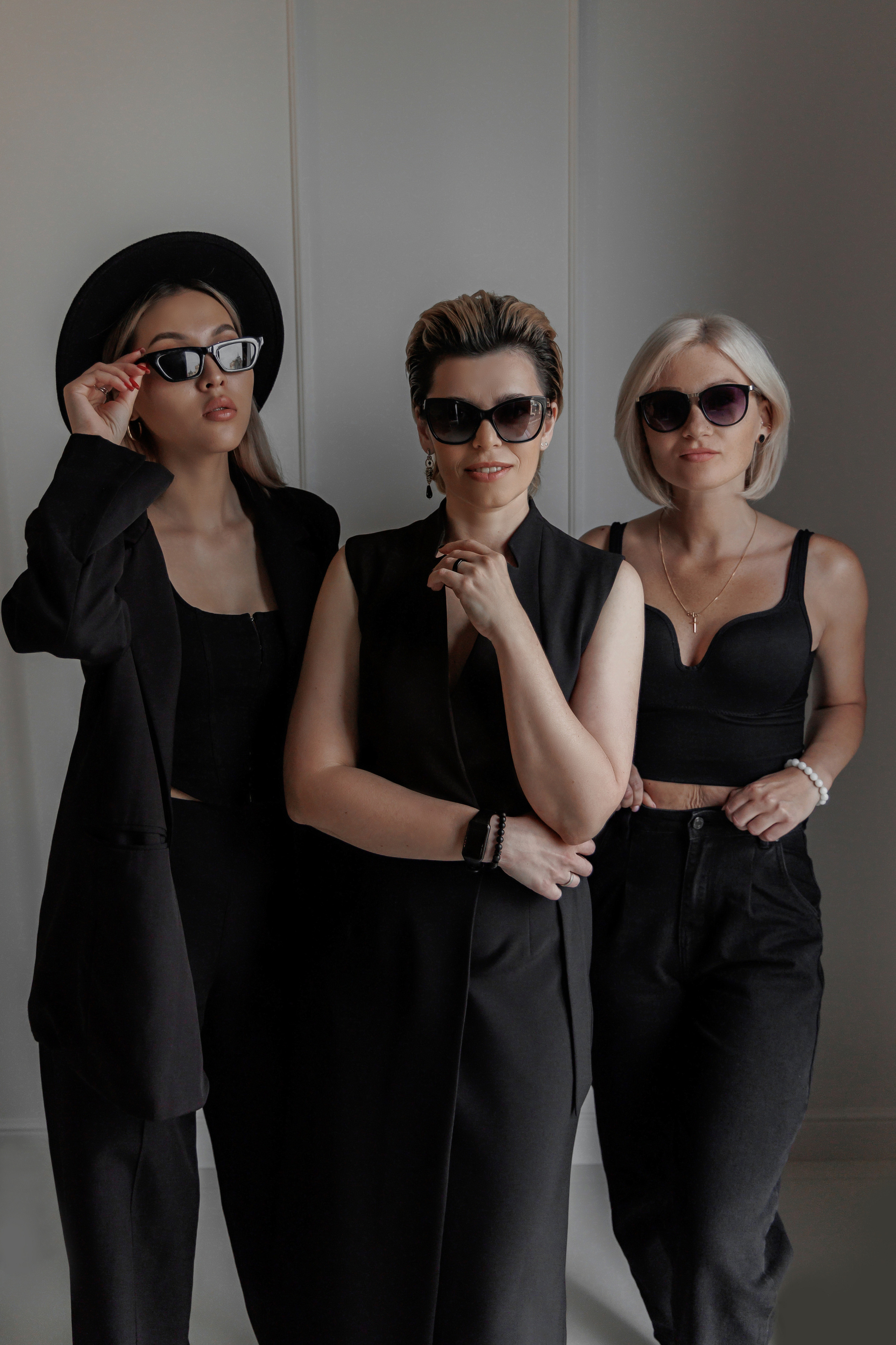 Фото для женского коллектива барбер-шоп. Фотограф, видеограф