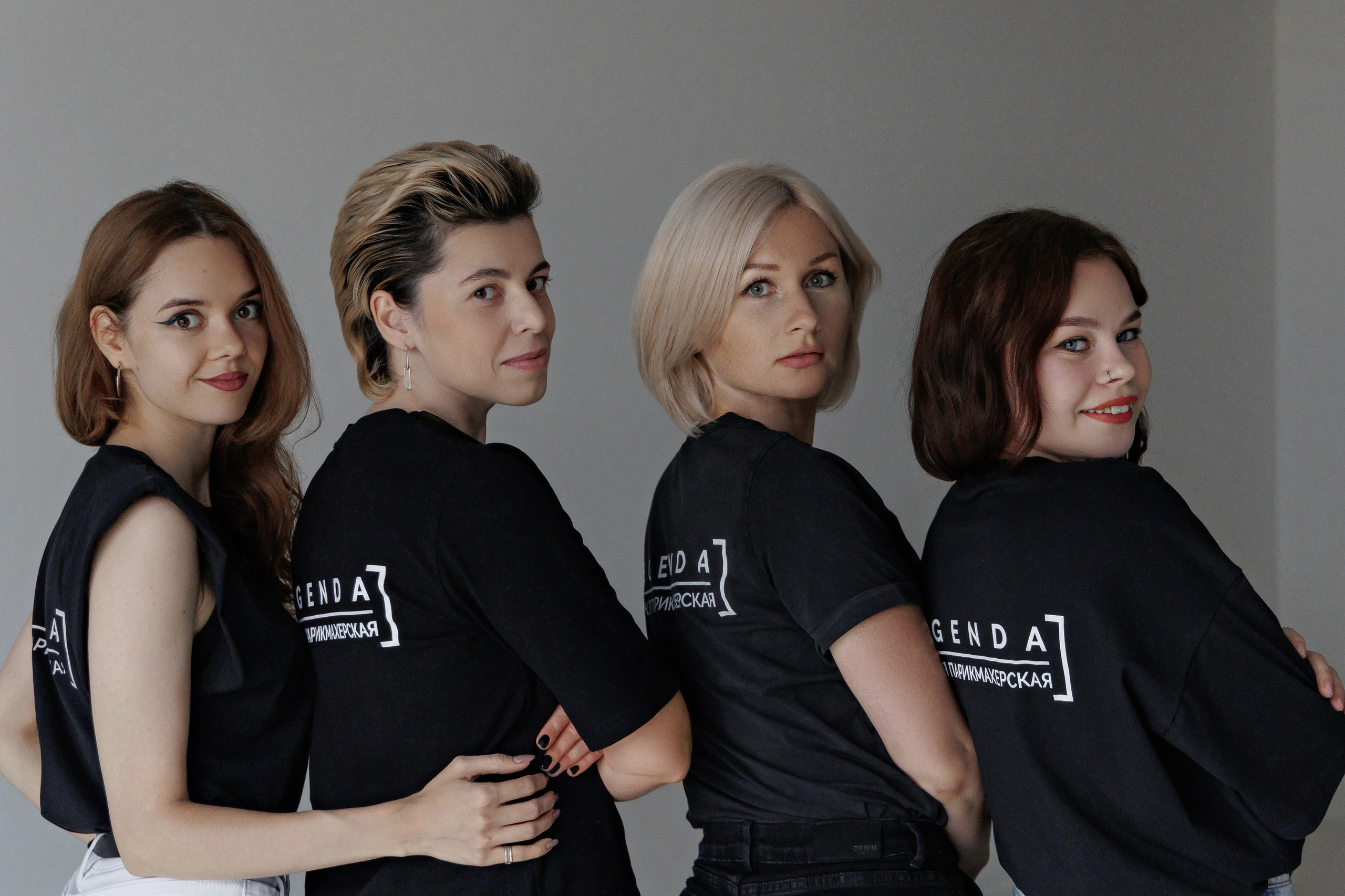 Фото для женского коллектива барбер-шоп. Фотограф, видеограф