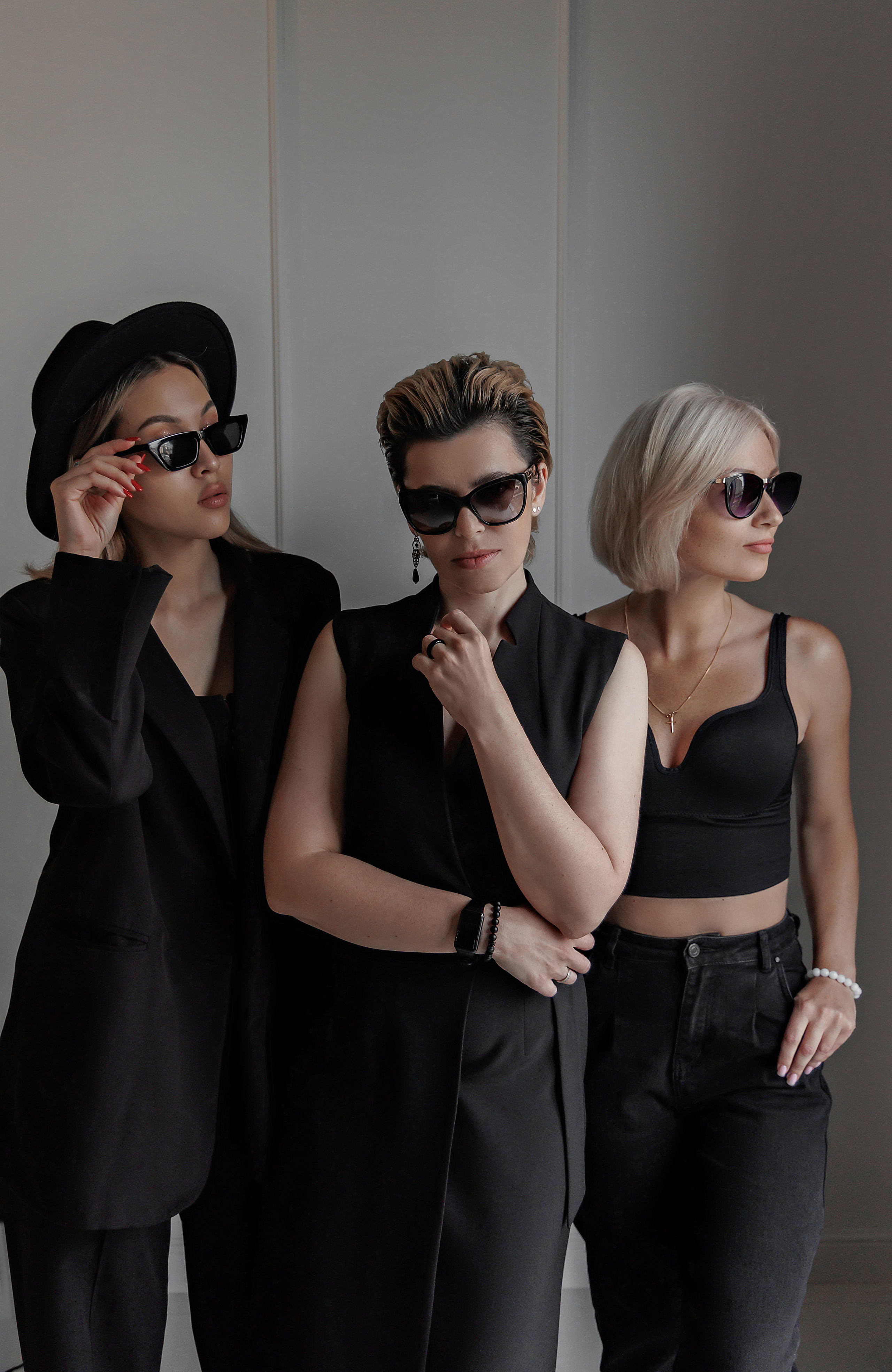 Фото для женского коллектива барбер-шоп. Фотограф, видеограф