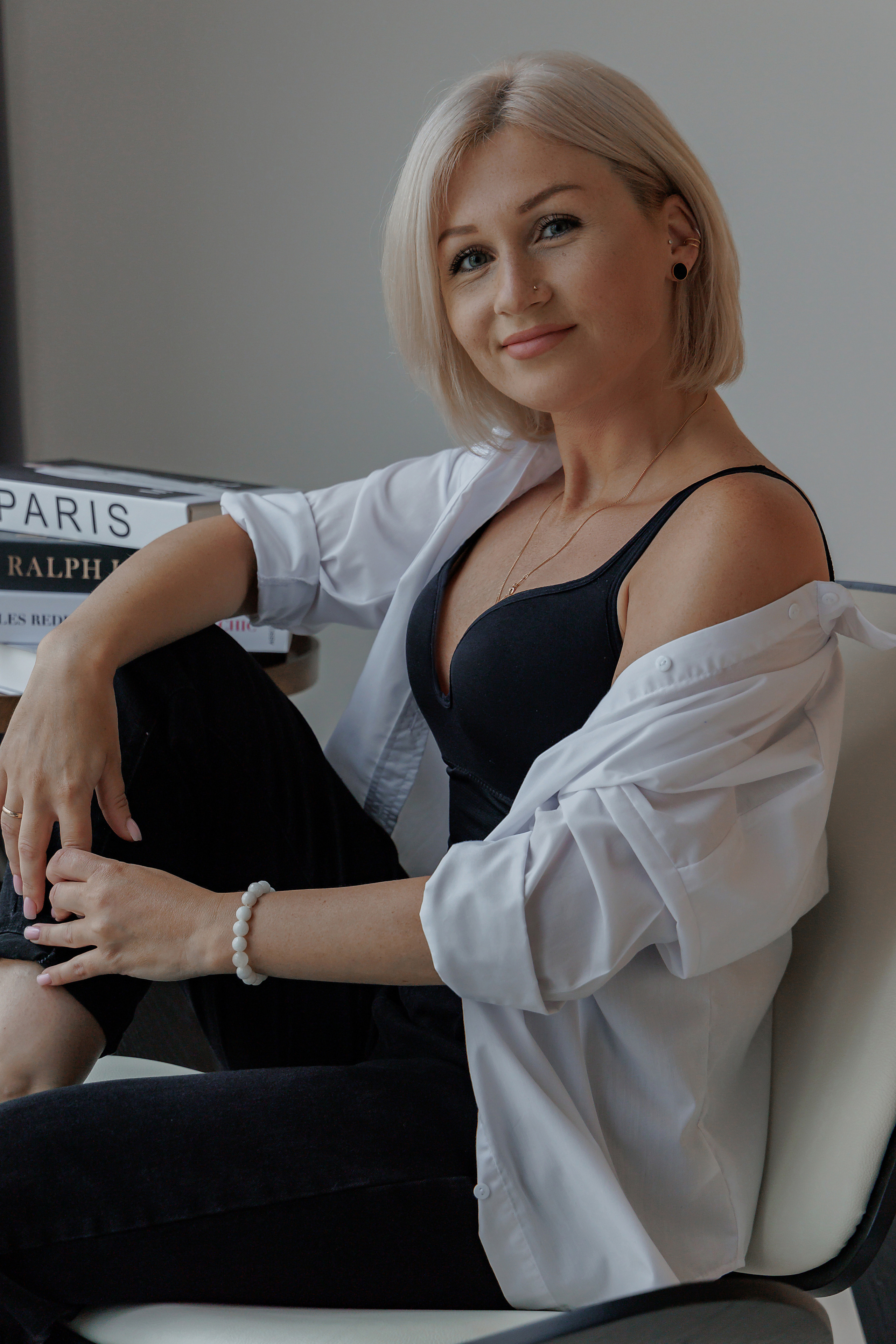 Фото для женского коллектива барбер-шоп. Фотограф, видеограф