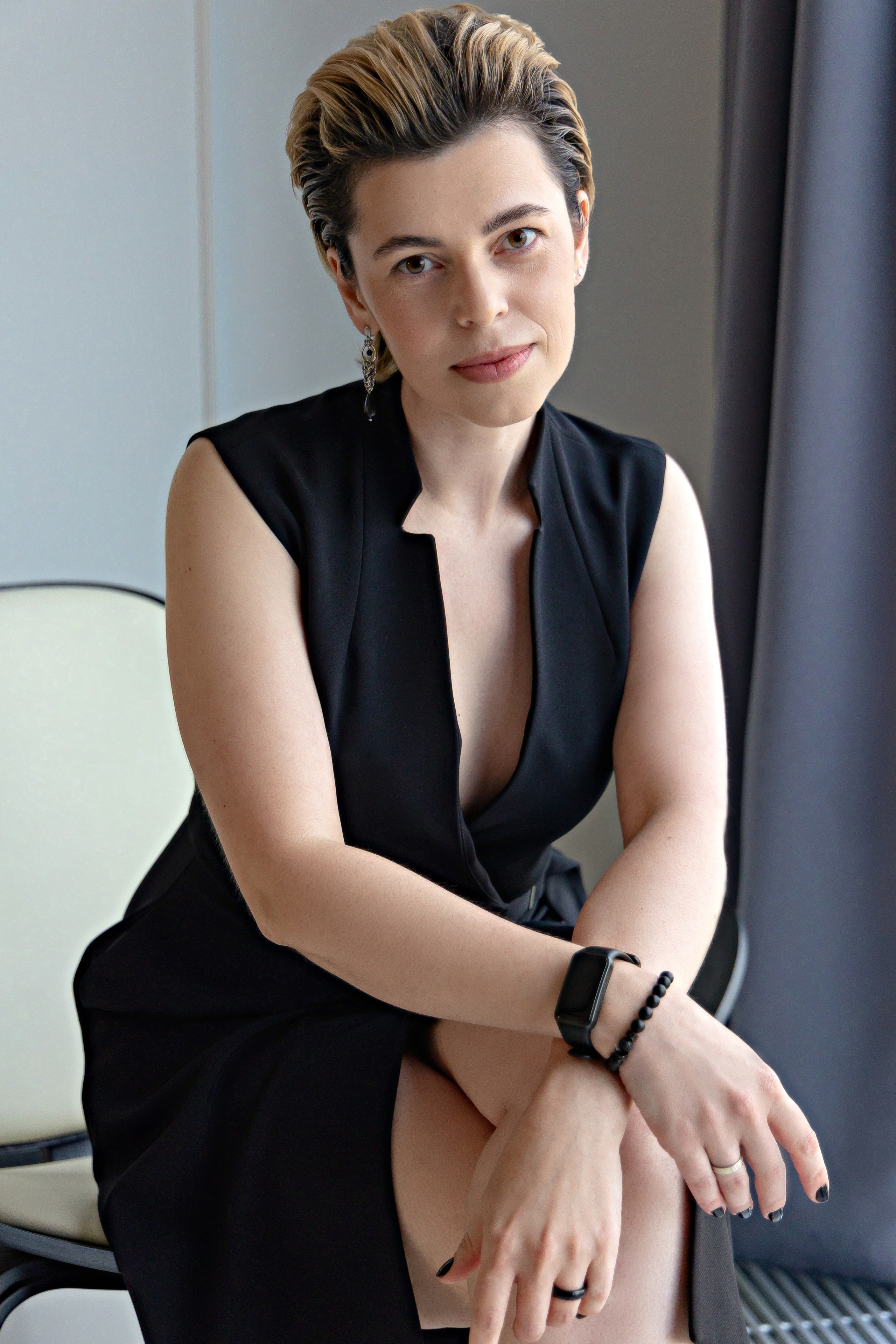 Фото для женского коллектива барбер-шоп. Фотограф, видеограф