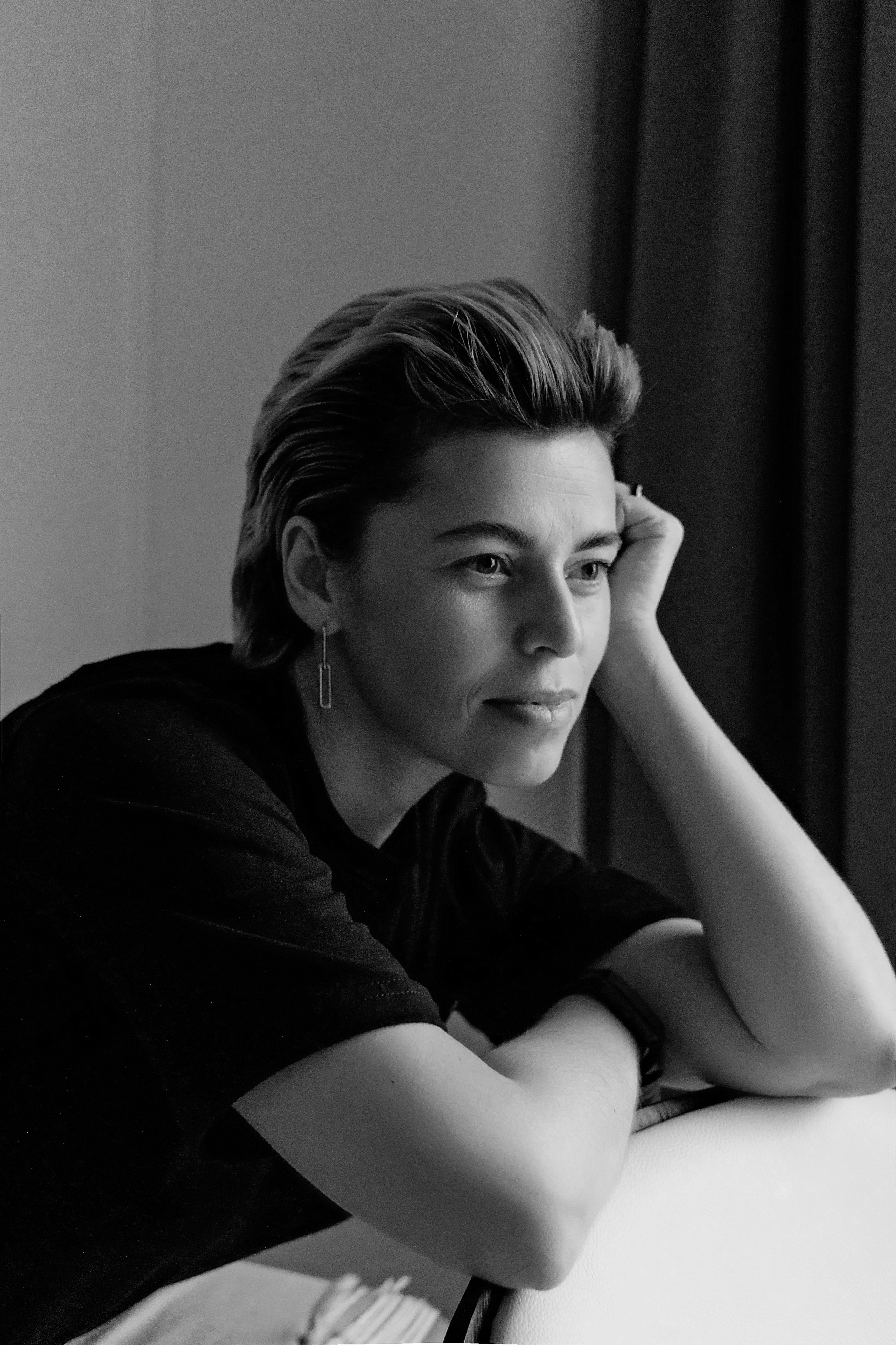 Фото для женского коллектива барбер-шоп. Фотограф, видеограф