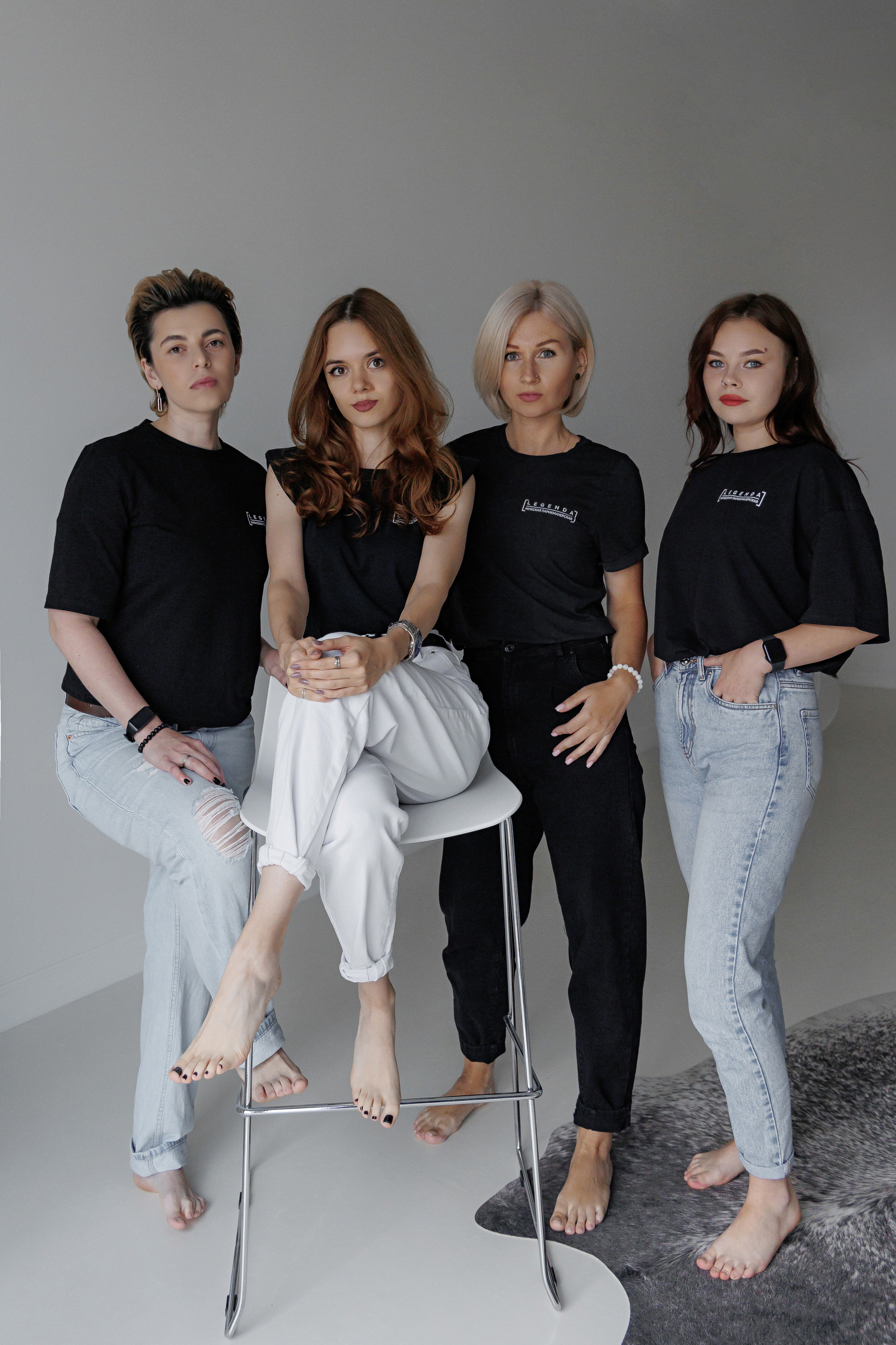 Фото для женского коллектива барбер-шоп. Фотограф, видеограф