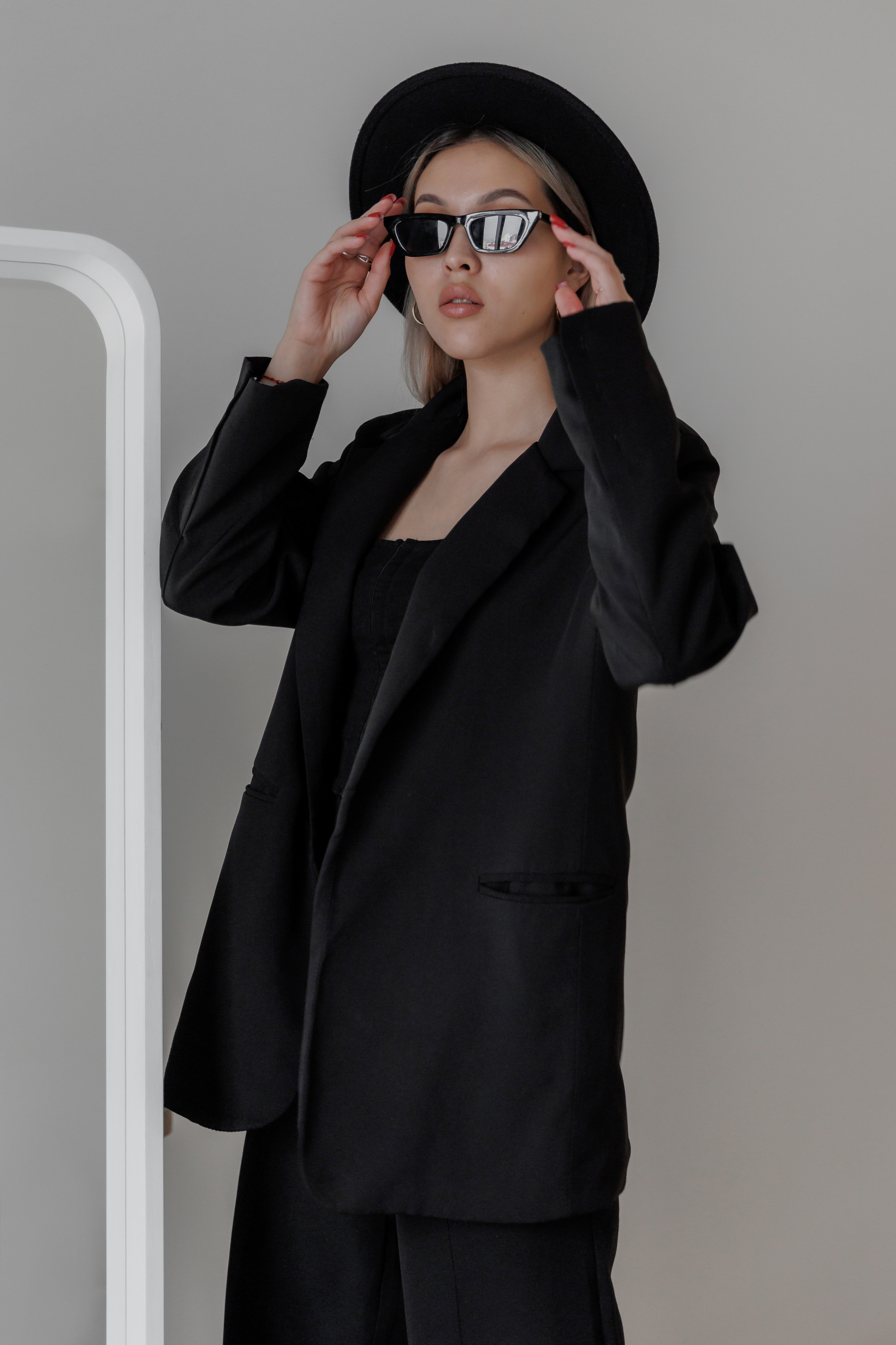 Фото для женского коллектива барбер-шоп. Фотограф, видеограф