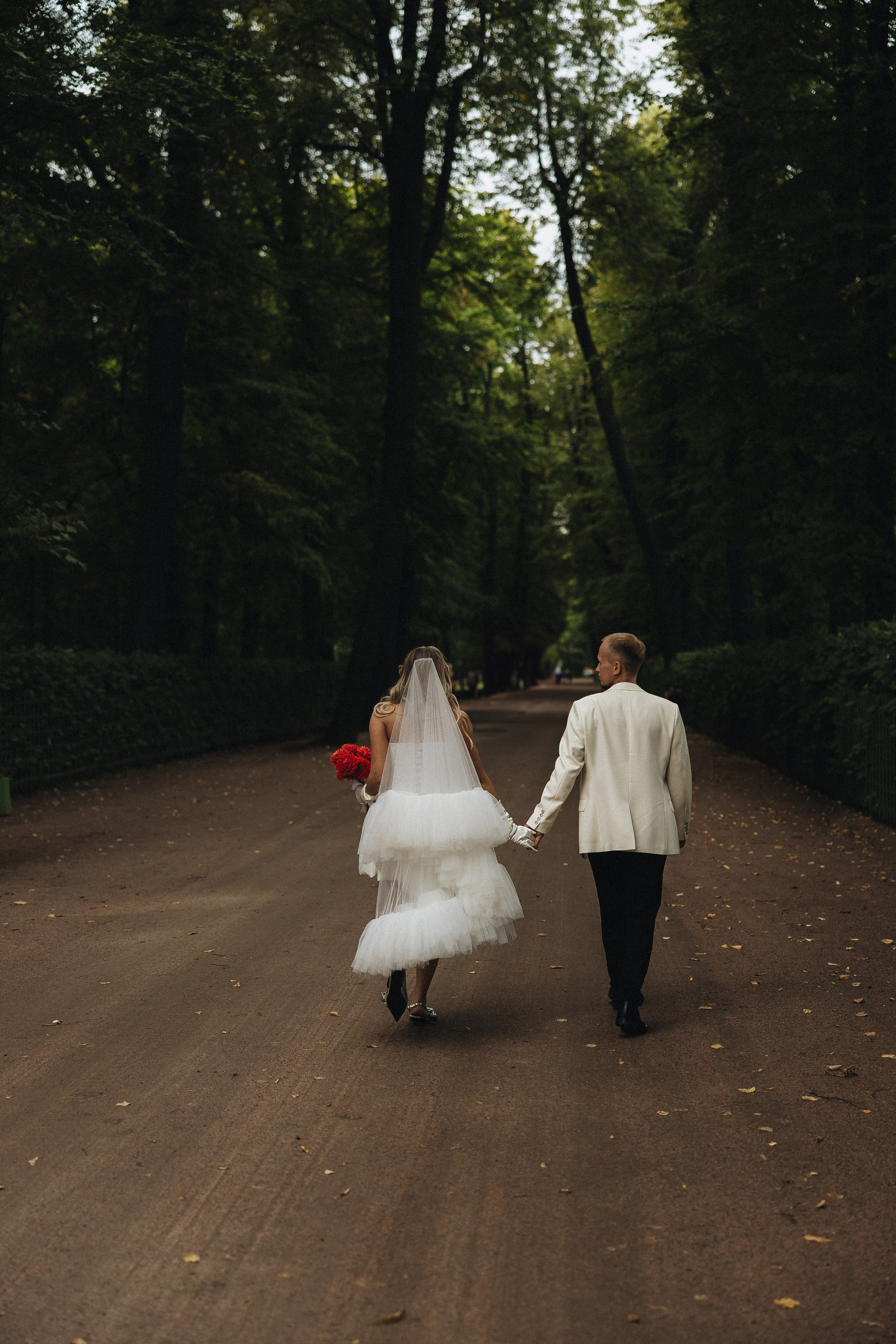 Когда я впервые увидел тебя, этот смех, ты мне напомнила по-моему сразу всех. Свадебный фотограф в Санкт-Петербурге Баженова Алина