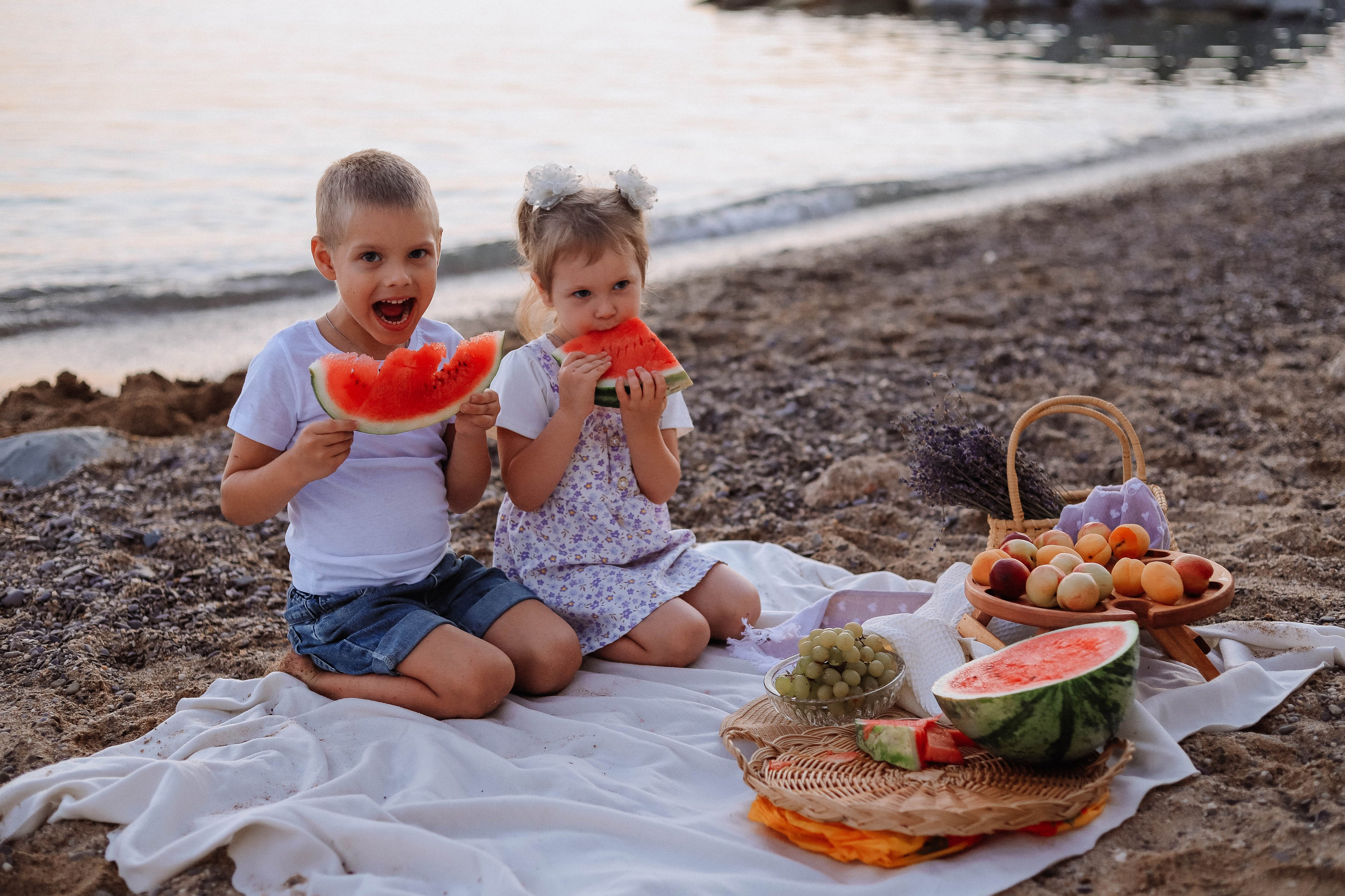 Ника и Тёма фотосессия на море. Женский/Детский фотограф в Симферополе Вероника Слепогина