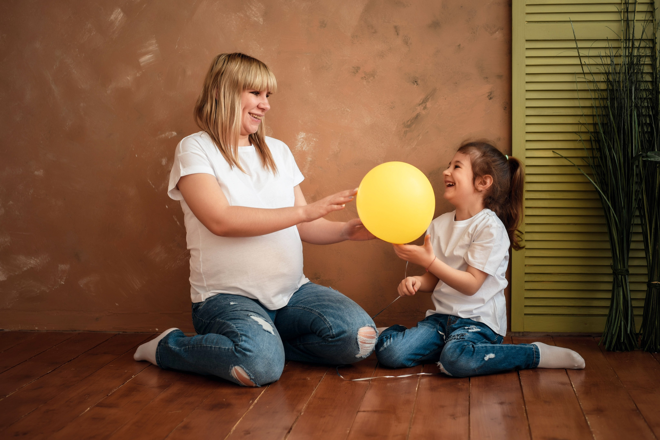 Фотосессия беременности (семейная съемка). Свадебный, семейный, детский, контент фотограф в Омске Максим Ильин