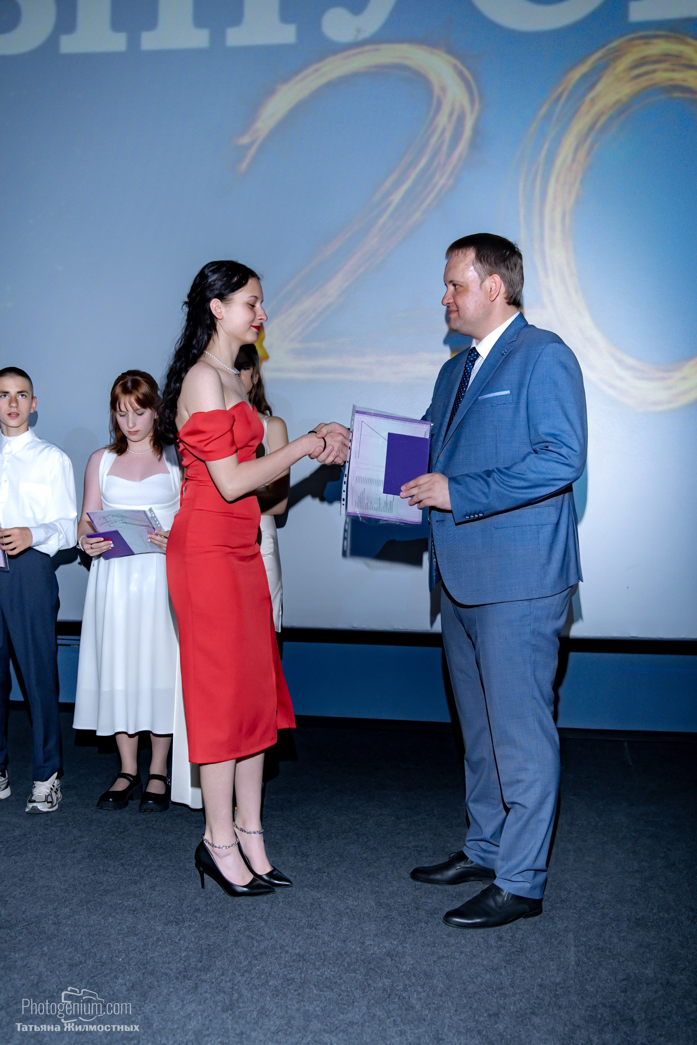 Выпускной 9"Д» класс школа № 35. Фотограф Нижний Новгород Татьяна Кейод