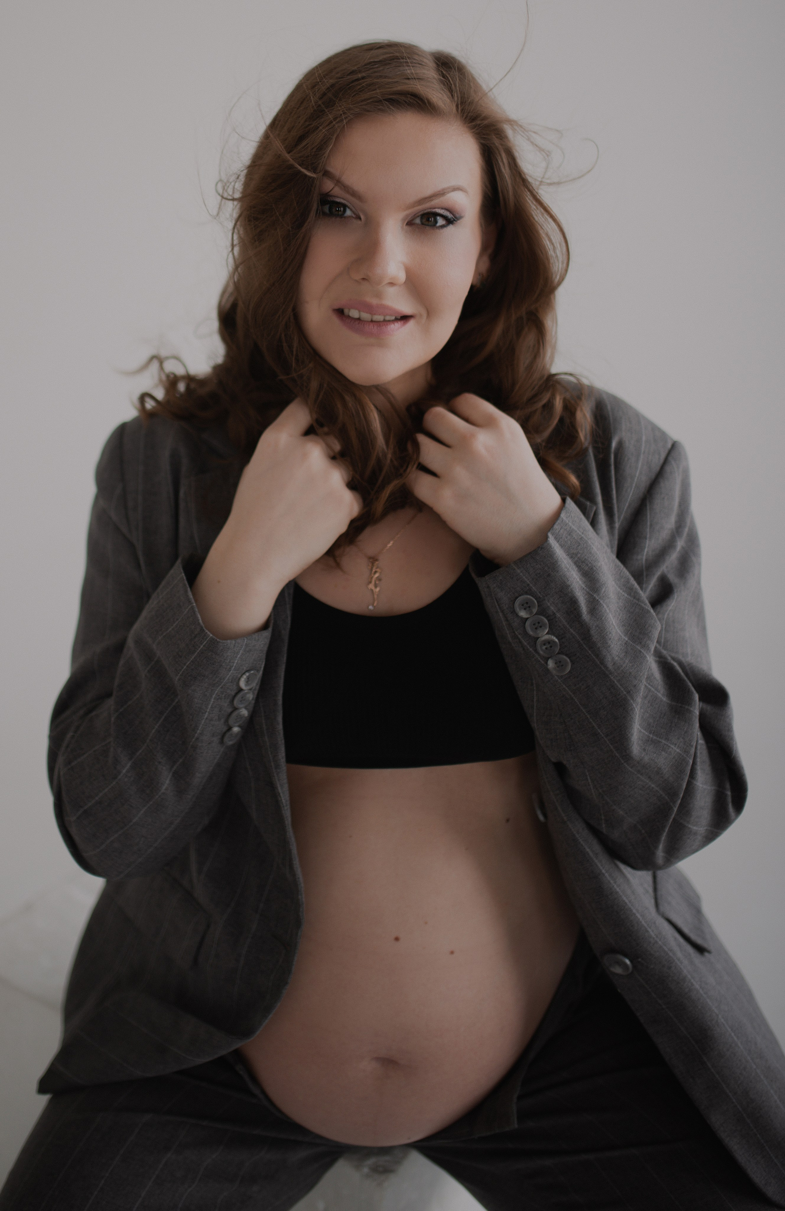 Фотосессия беременности в студии Бутово. Семейная фотосессия Бутово Москва фотограф Алина Морщагина