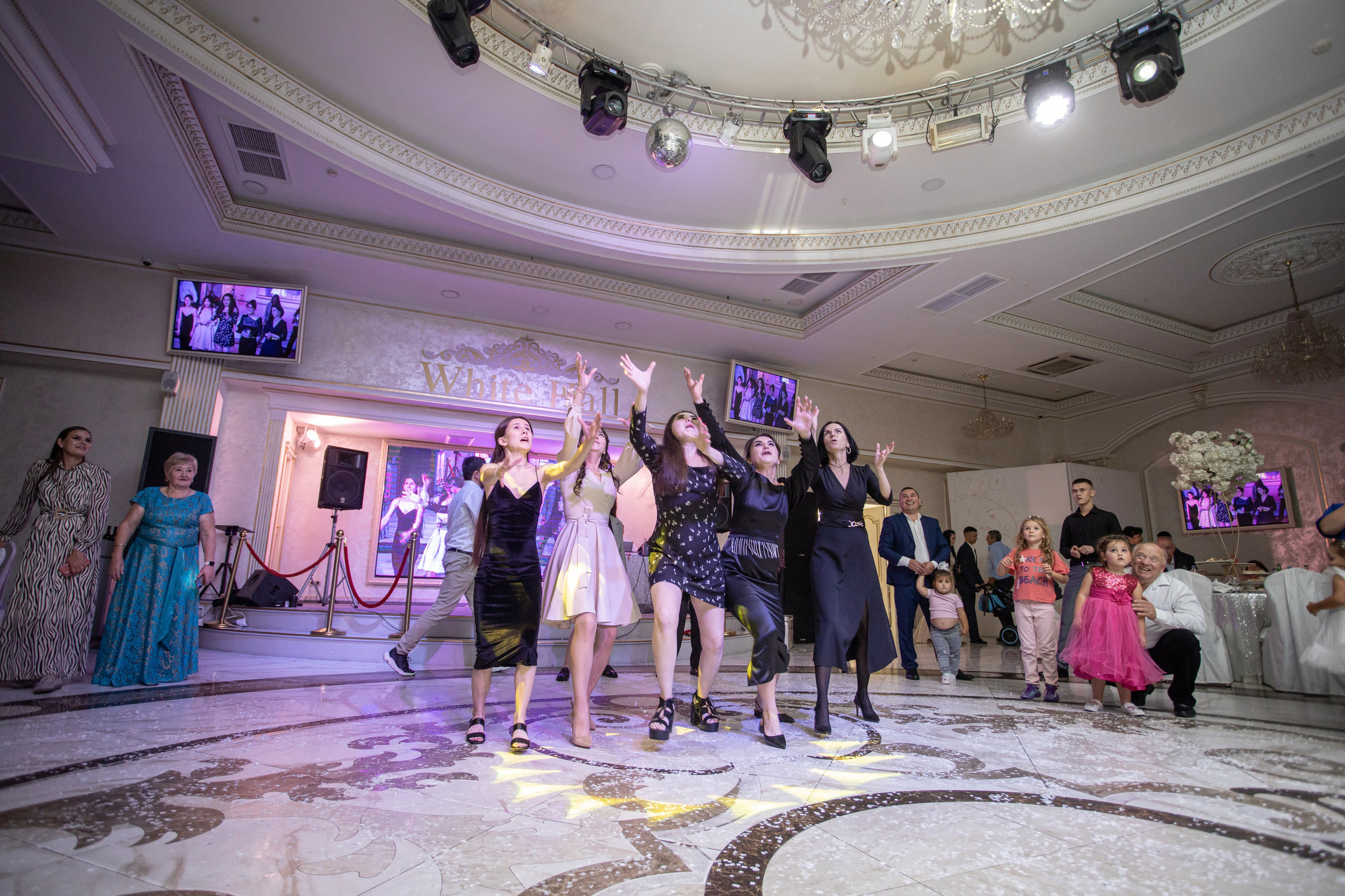 Рустам & Мария. Фотограф Нелля Кадикина