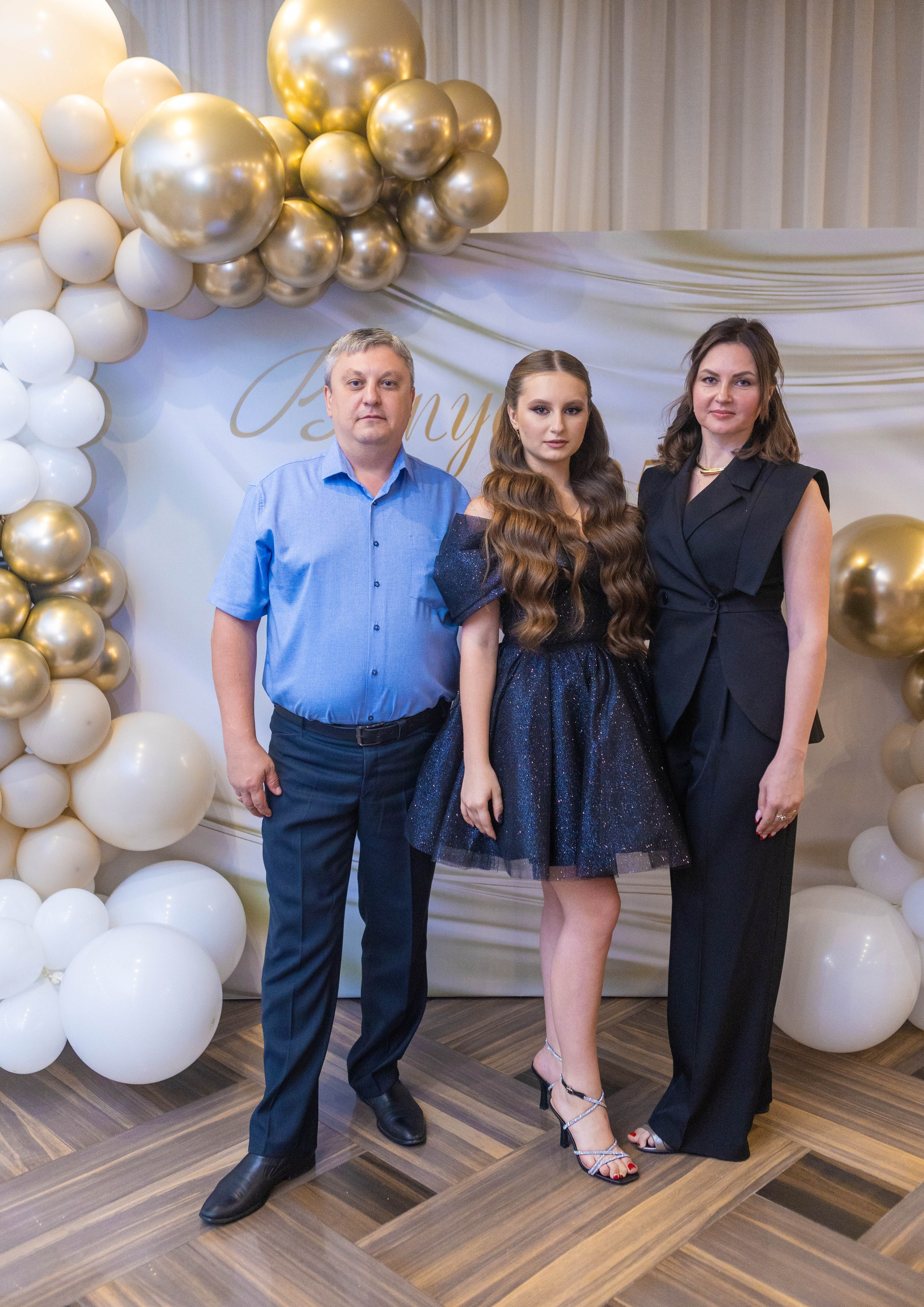 Выпускной 11а в Брудершафте 2025 г. Свадебный и предметный фотограф Ренат Каламперов