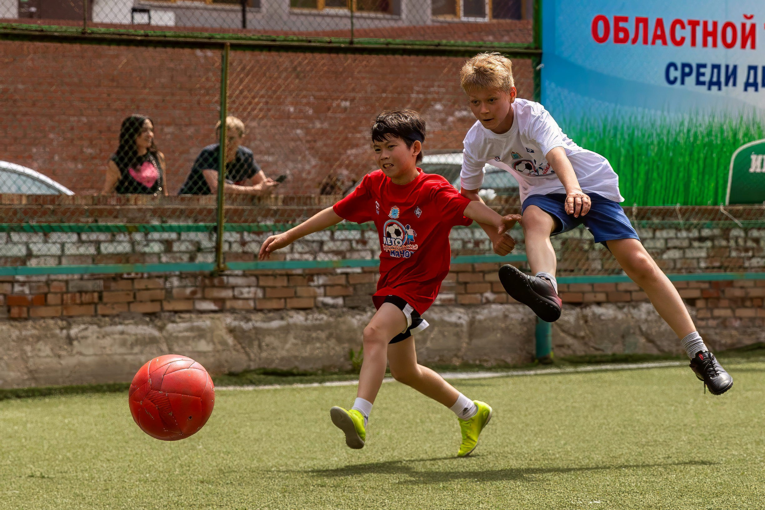 спортивная фотография, футбол, дворовый футбол